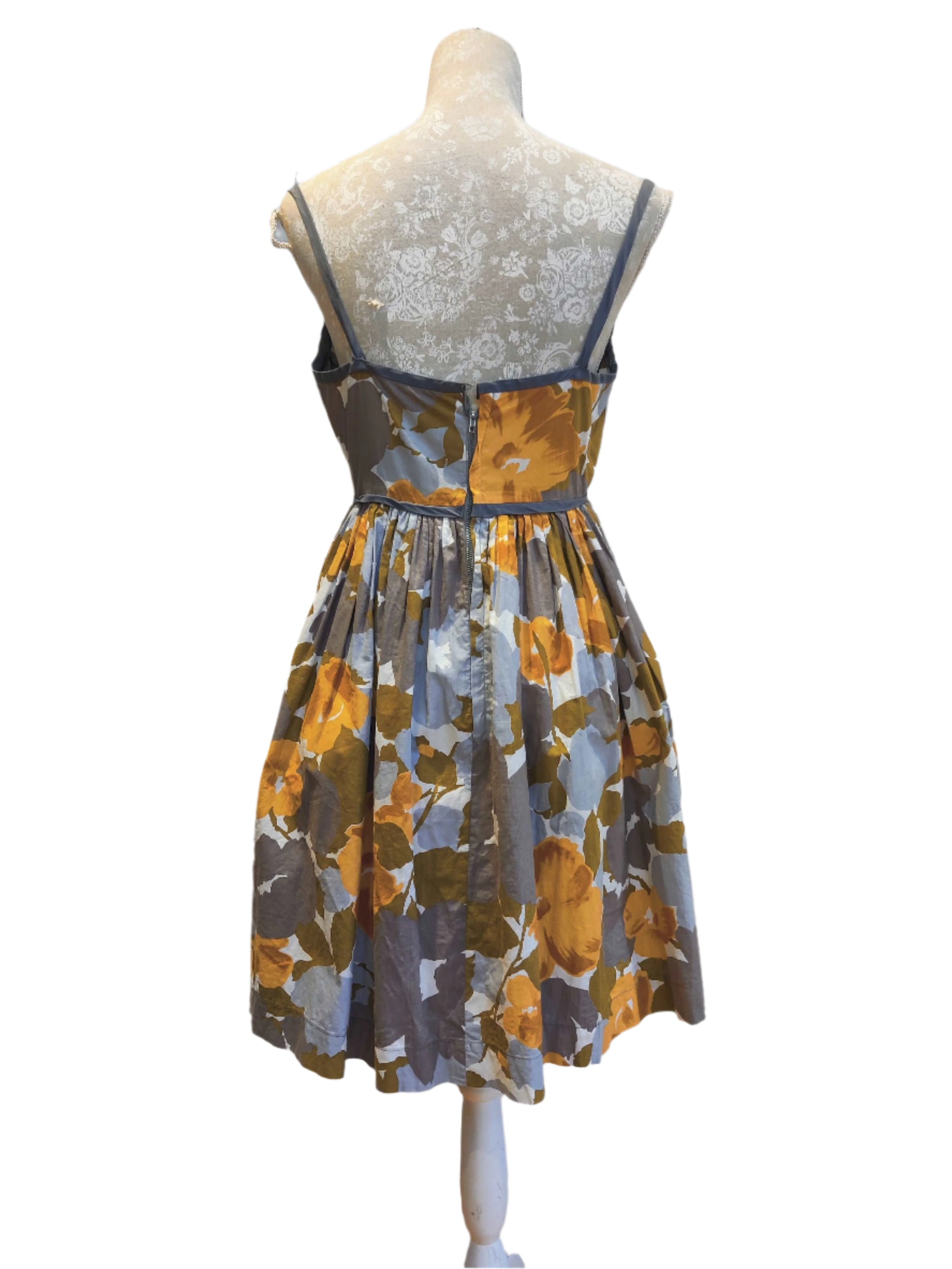 1950s midi dress with yellow and grey floral print. 10-12
