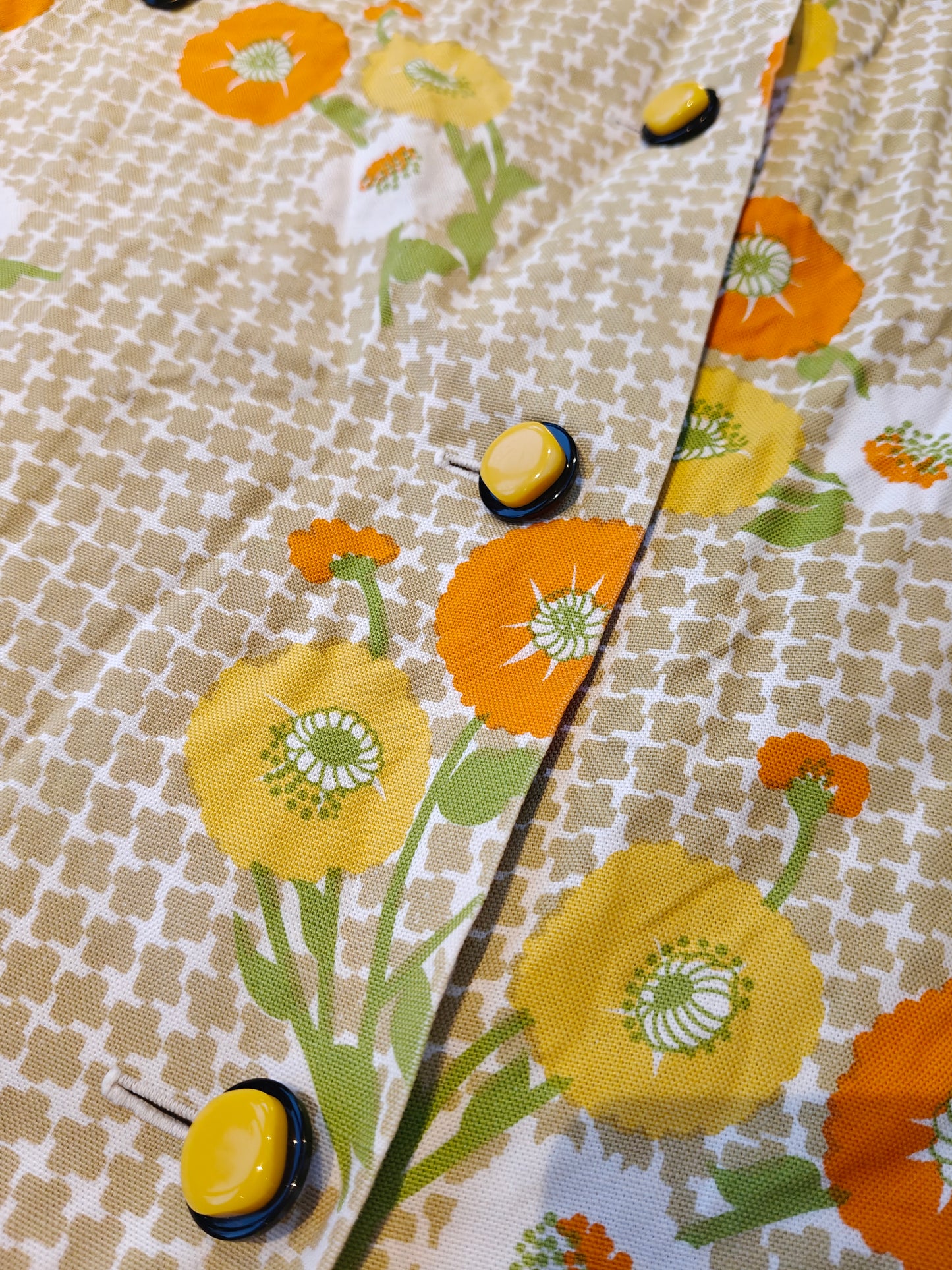 Gorgeous yellow vintage buttons