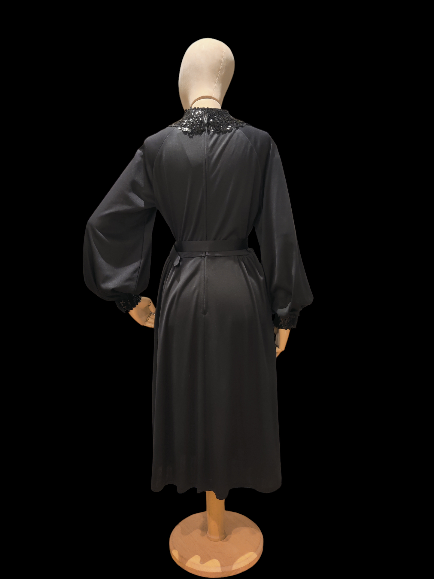High neck vintage dress with black sequins