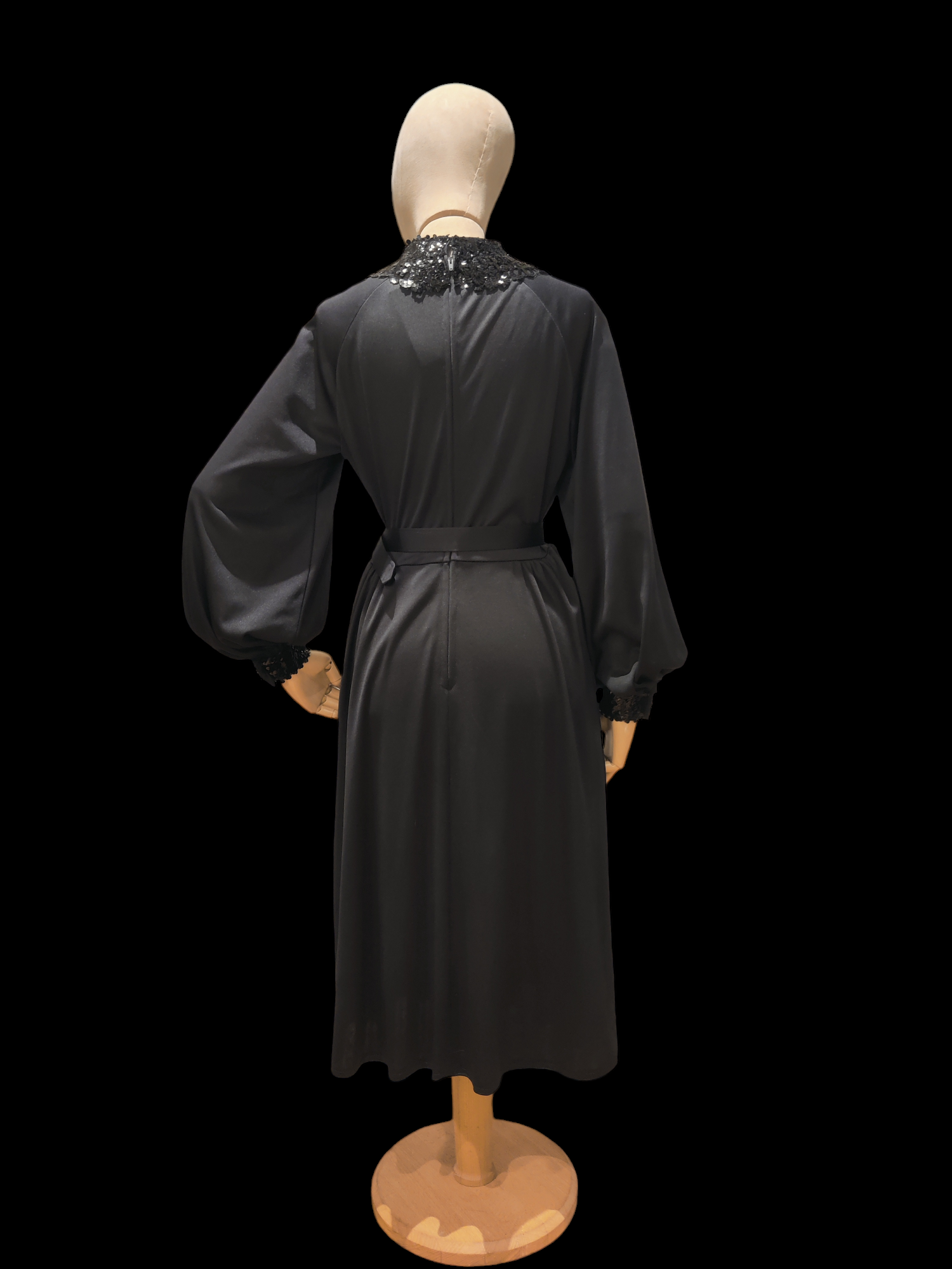 High neck vintage dress with black sequins