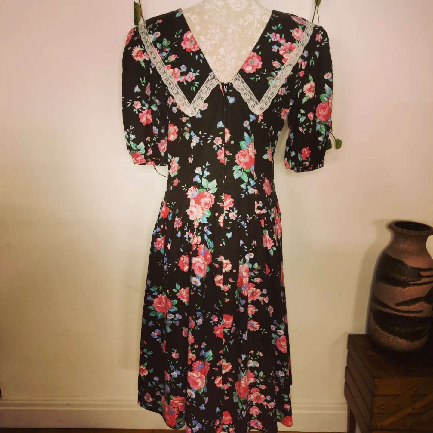 Black floral Laura Ashley style 80s midi dress with lace collar. Size 14