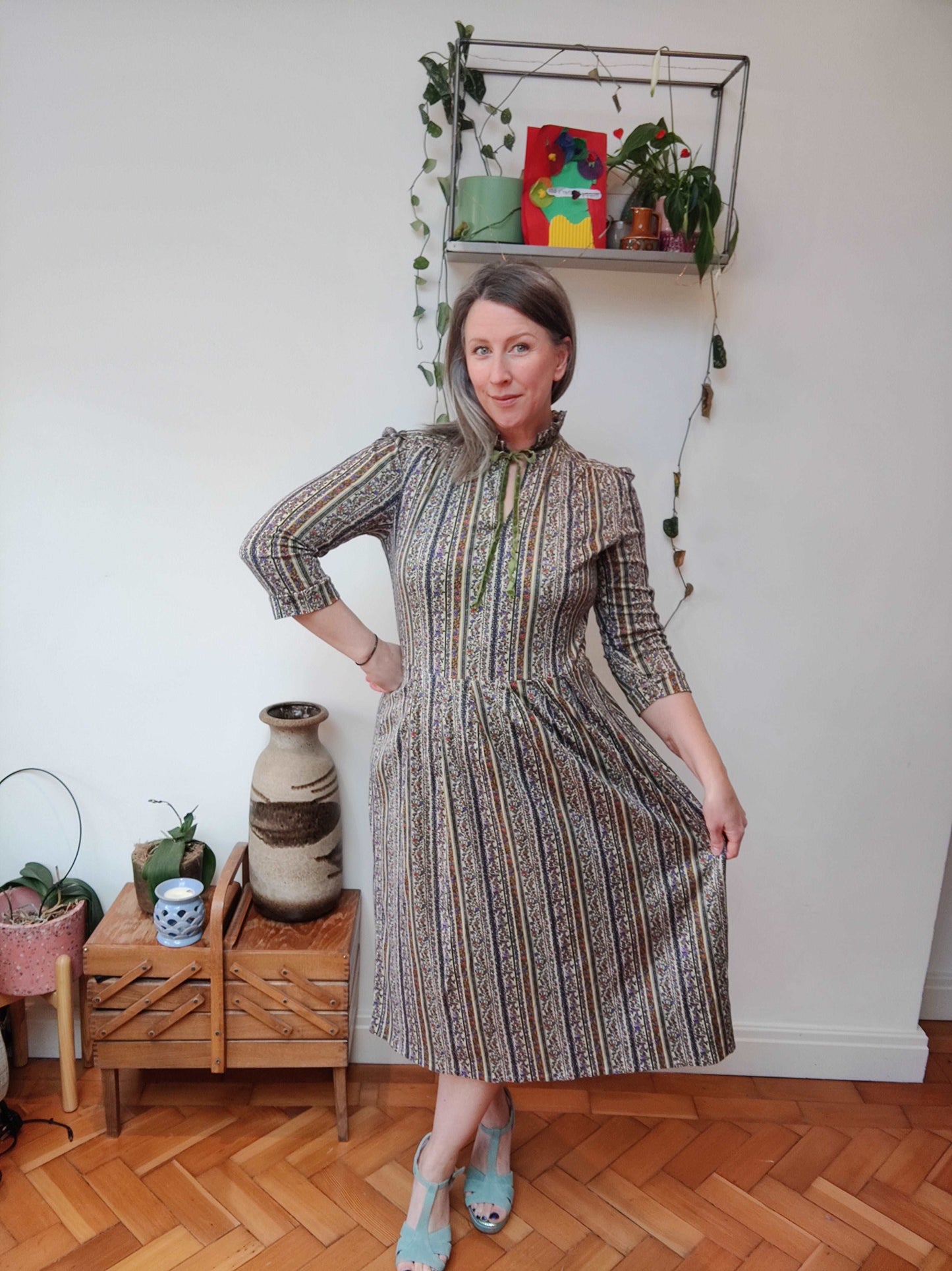 Stunning midi prairie dress