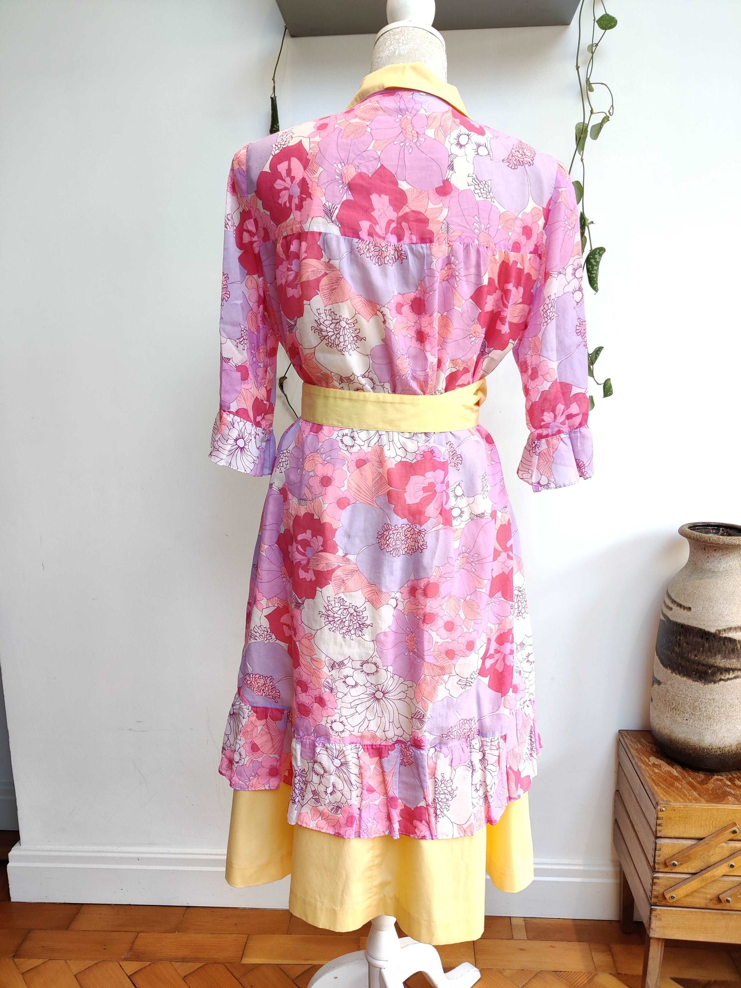Beautiful vintage pink floral house coat dress.