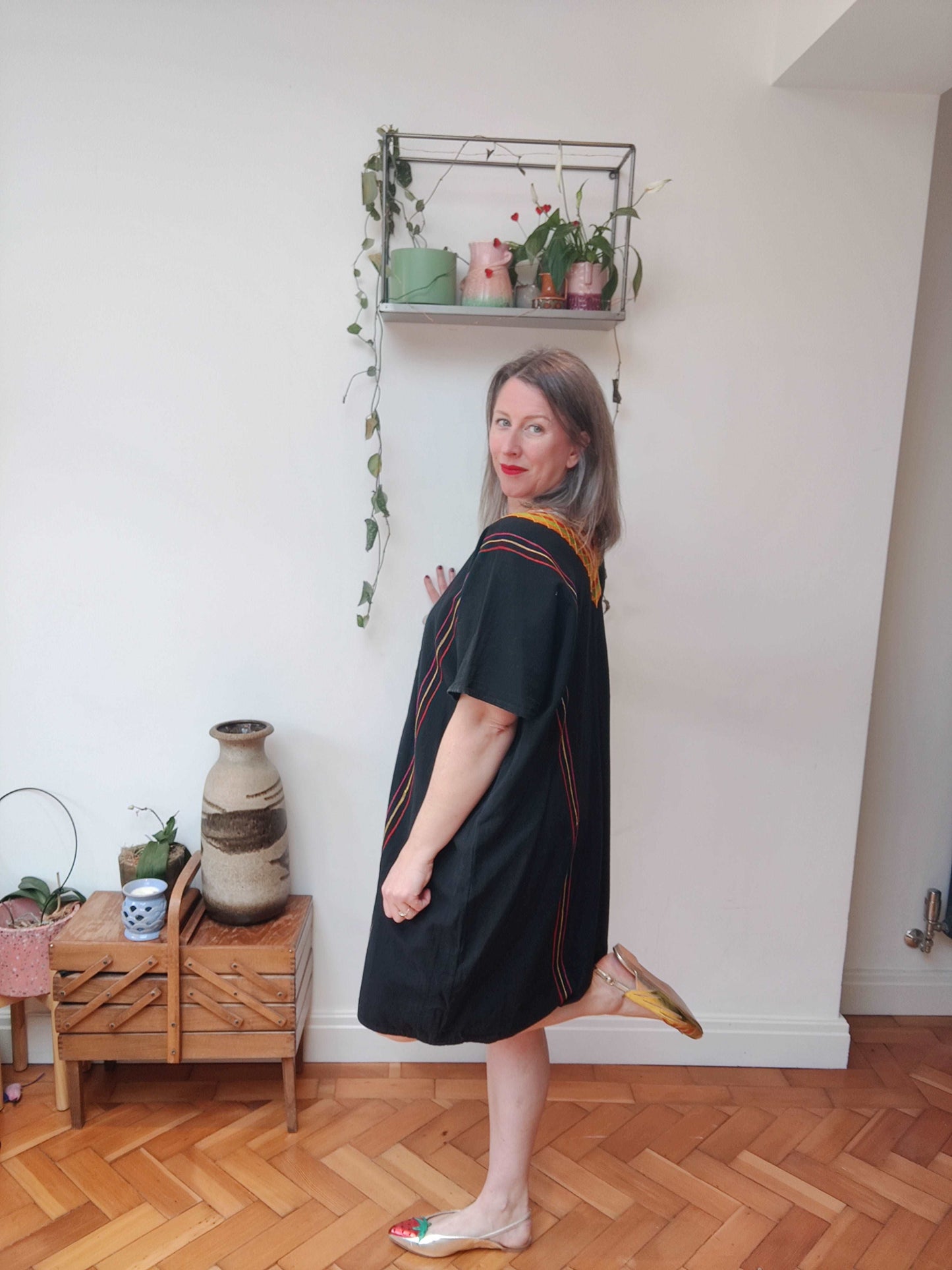 black vintage c=kaftan dress size 16