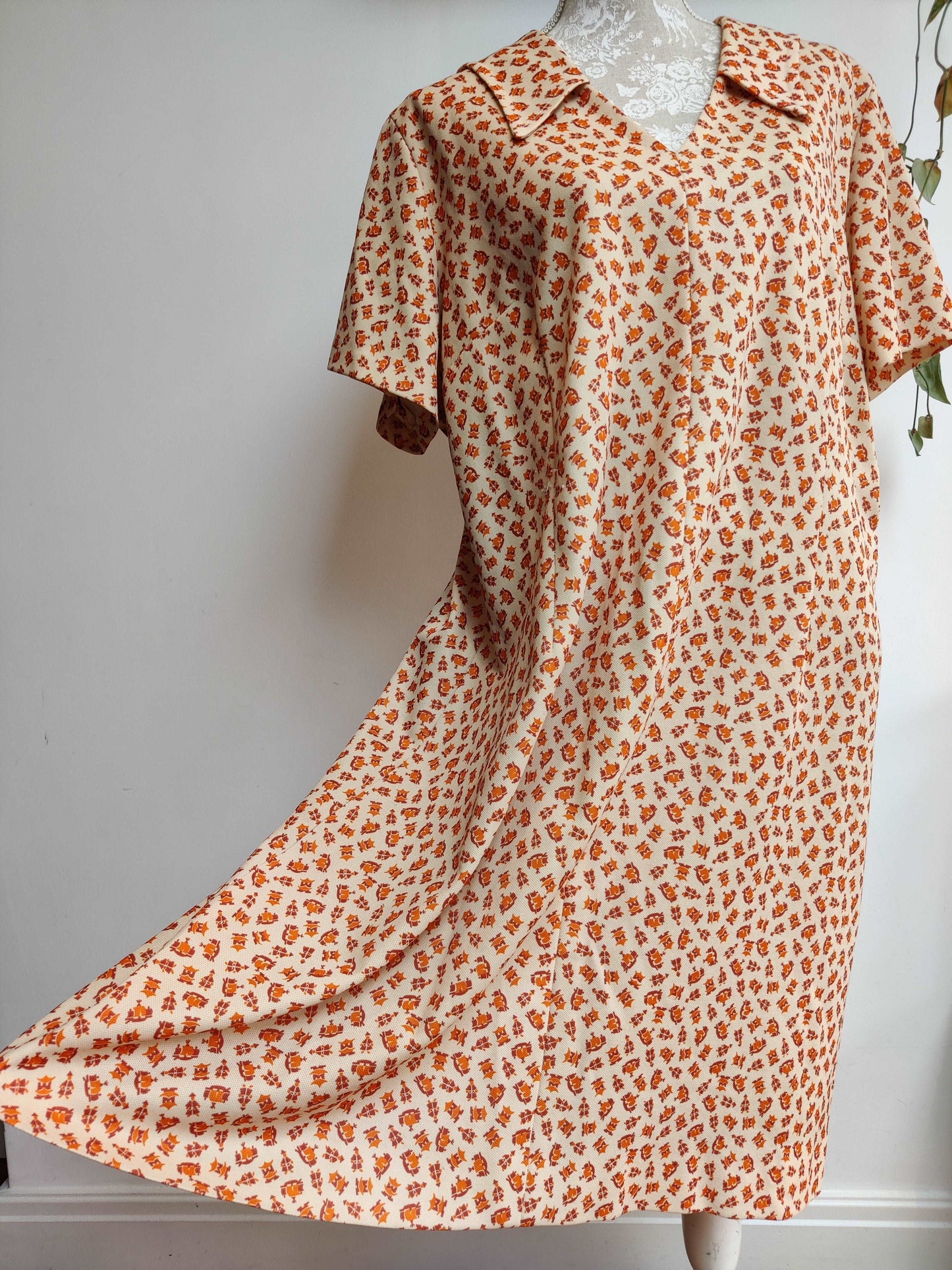 70s plus size day dress
