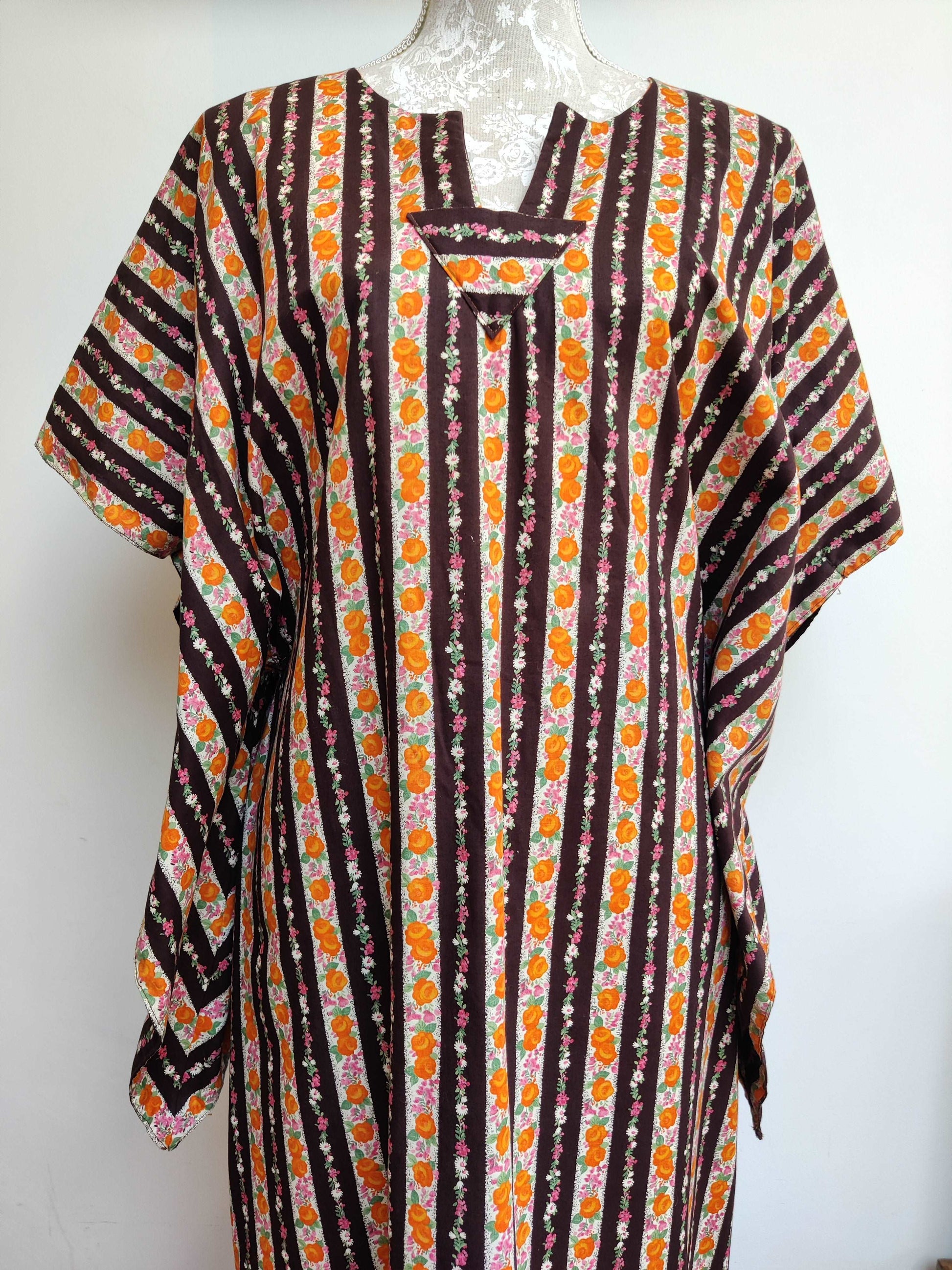 Vintage kaftan size 10-12