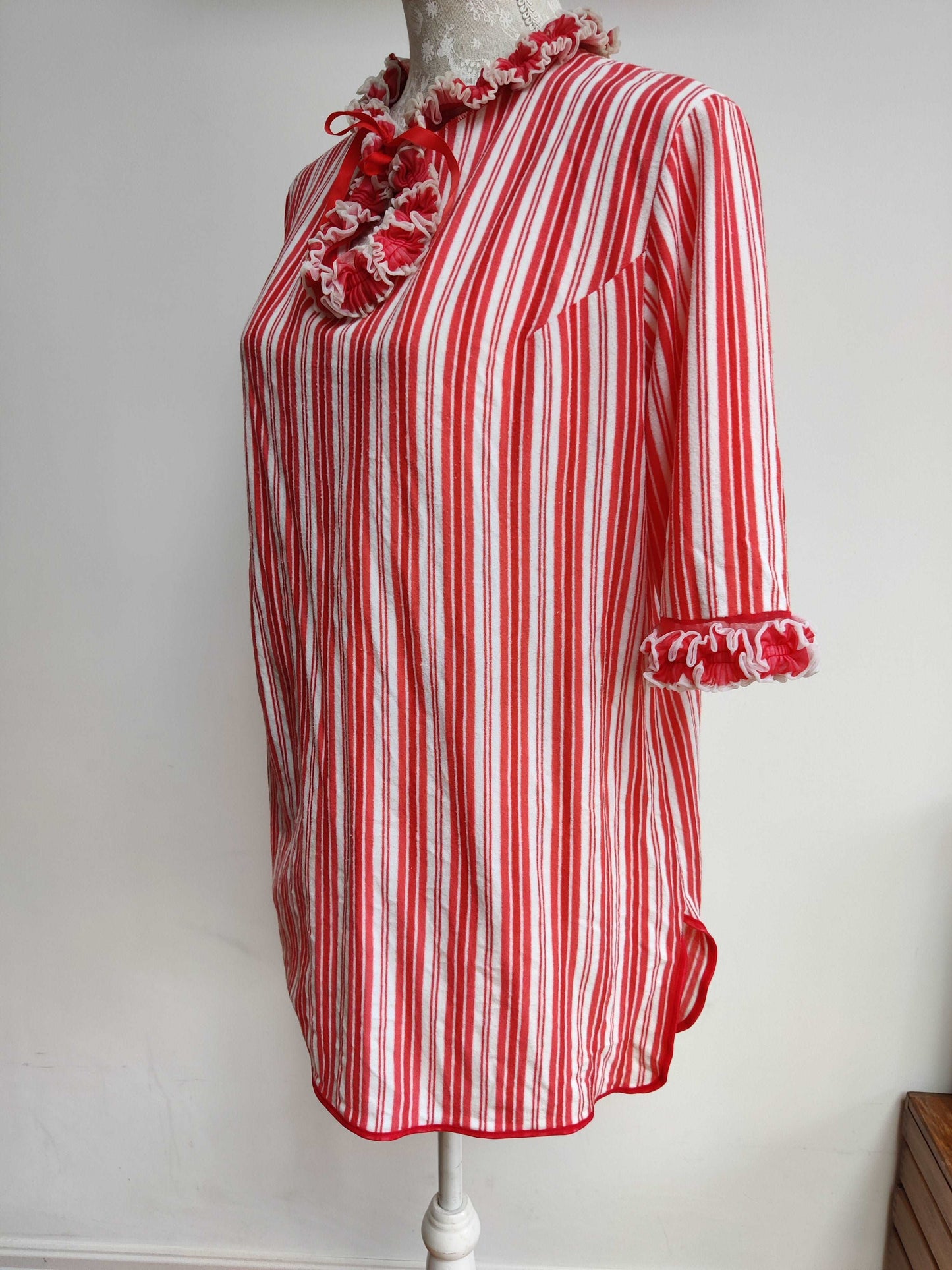 Fabulous coral stripe vintage frill smock top.