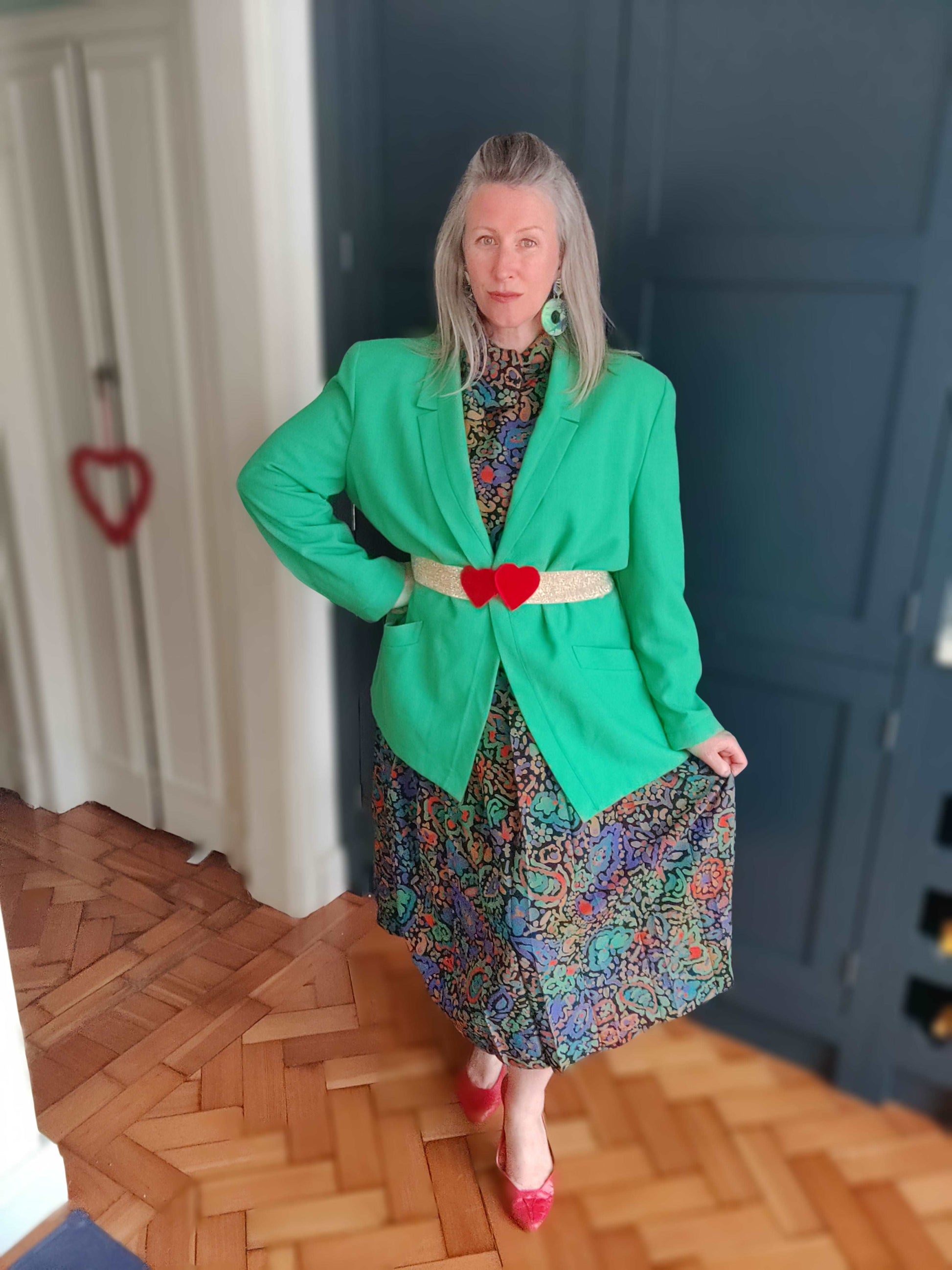 Vintage pleated colourful dress with batwing sleeves