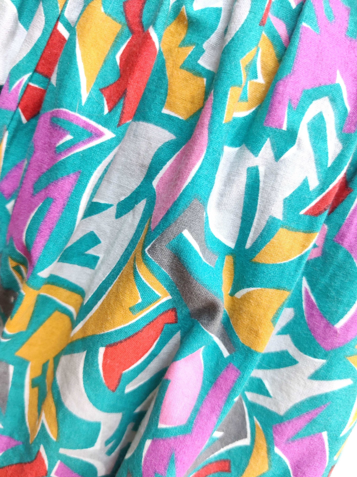 Awesome 80s multicoloured culotte style shorts. size 16.
