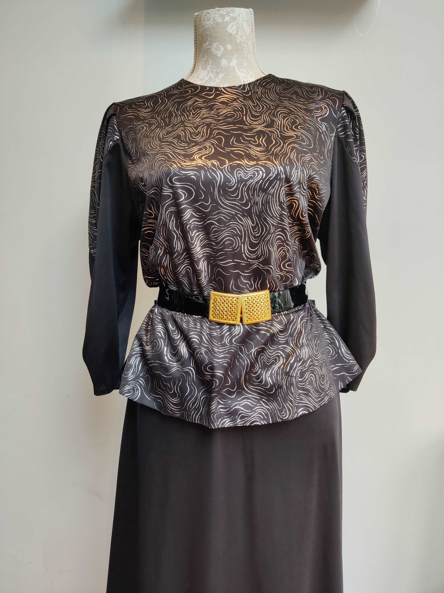 Black and silver 80s midi dress.