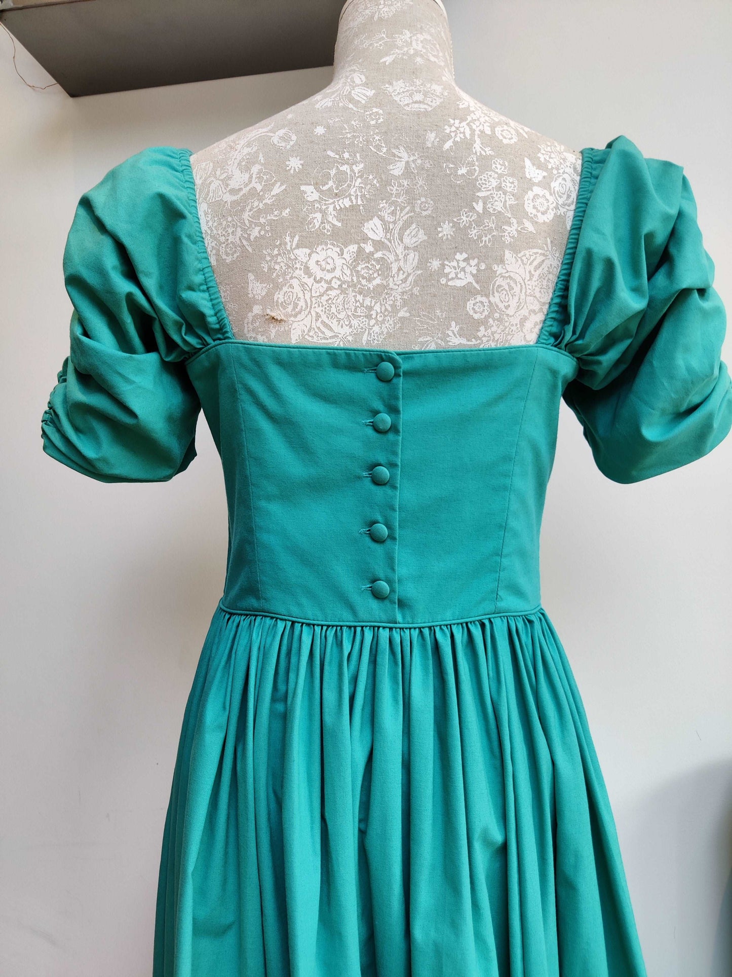 Full skirt Laura Asley dress