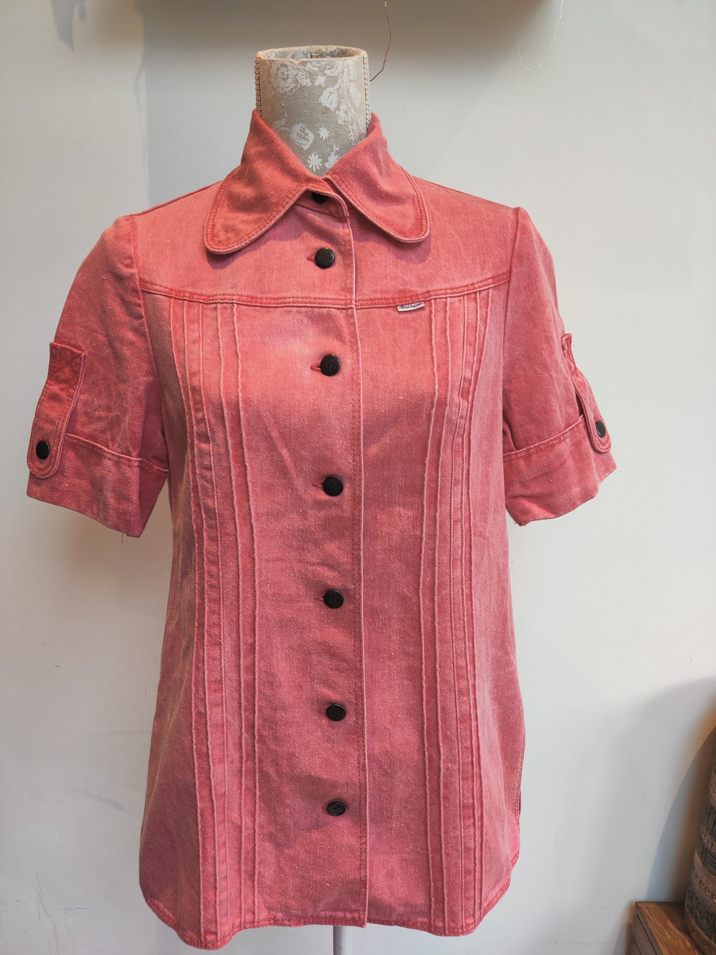 70s vintage shirt in red denim
