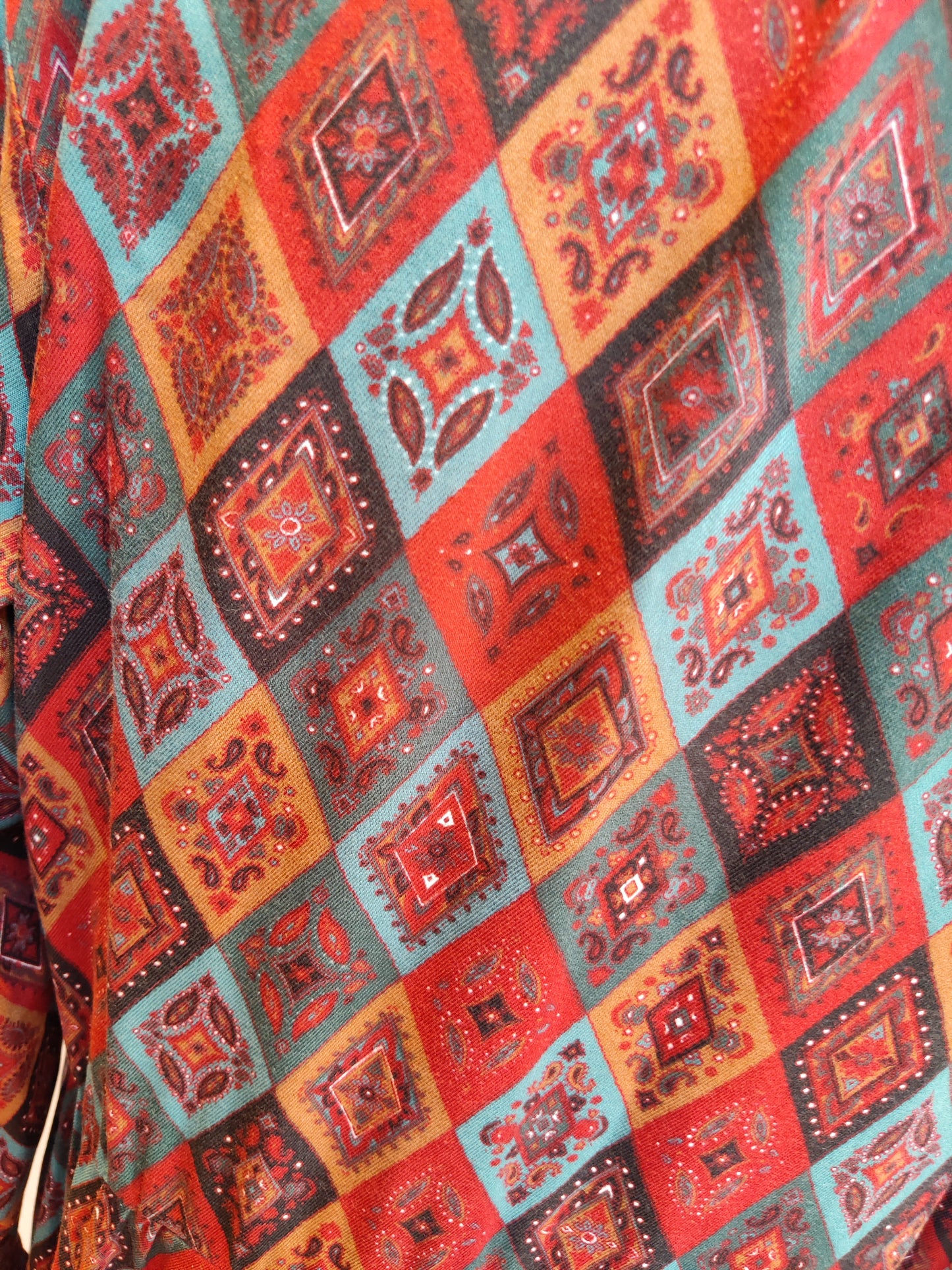 Vintage Windsmoor dress with lovelyi harlequin style retro print.