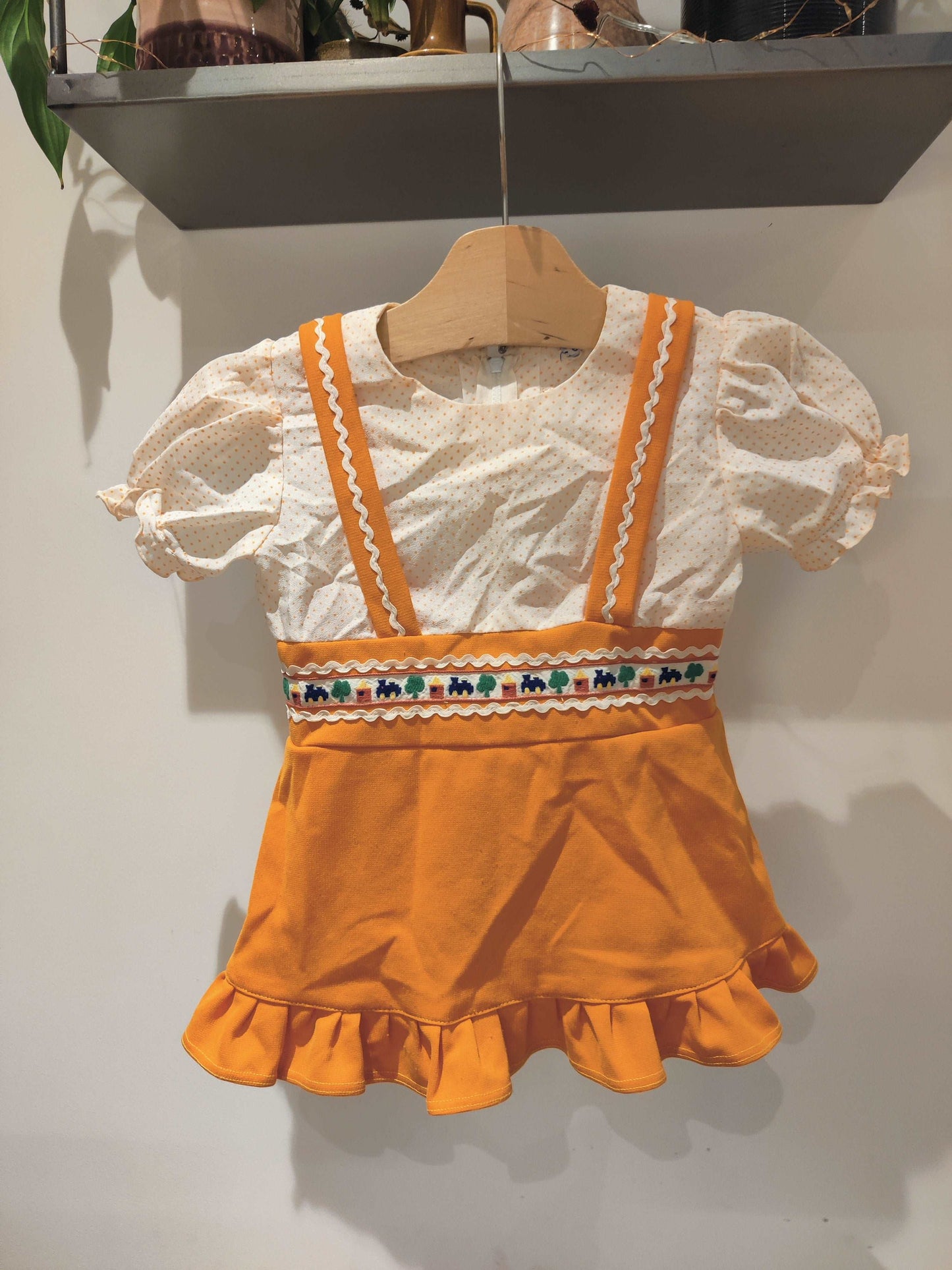 Cute 70s baby dress 6 months