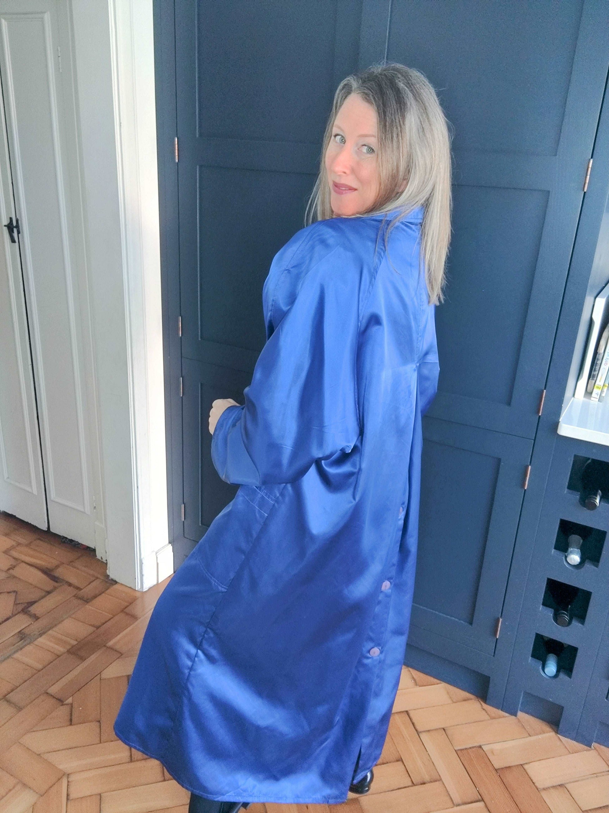 80s electric blue lightweight evening jacket. Size 16-18.