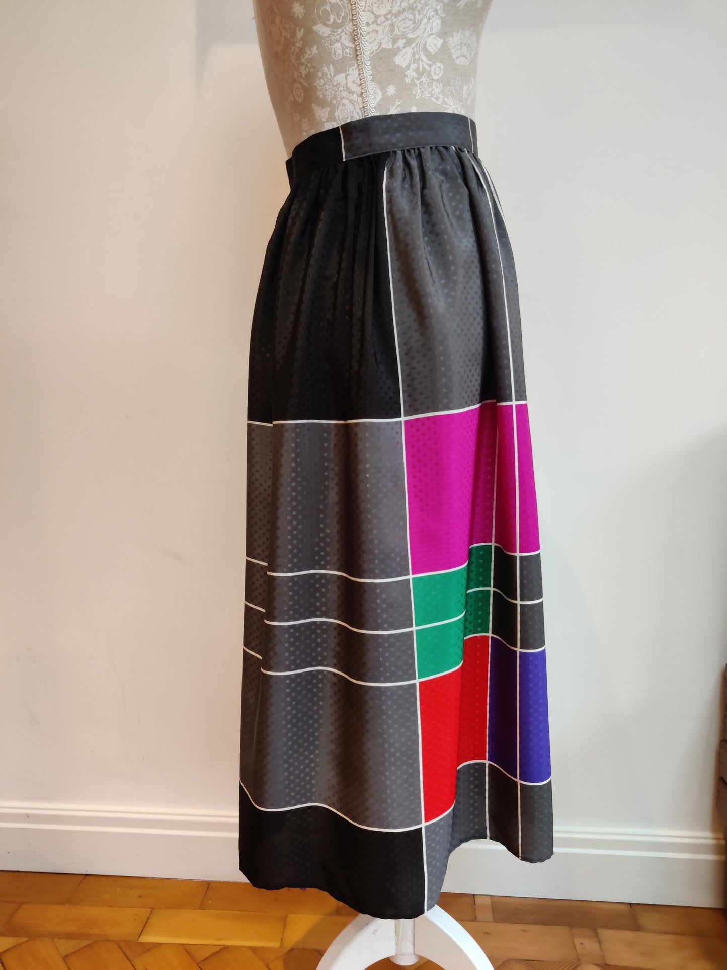 80s rainbow colour block midi skirt. Size 8.