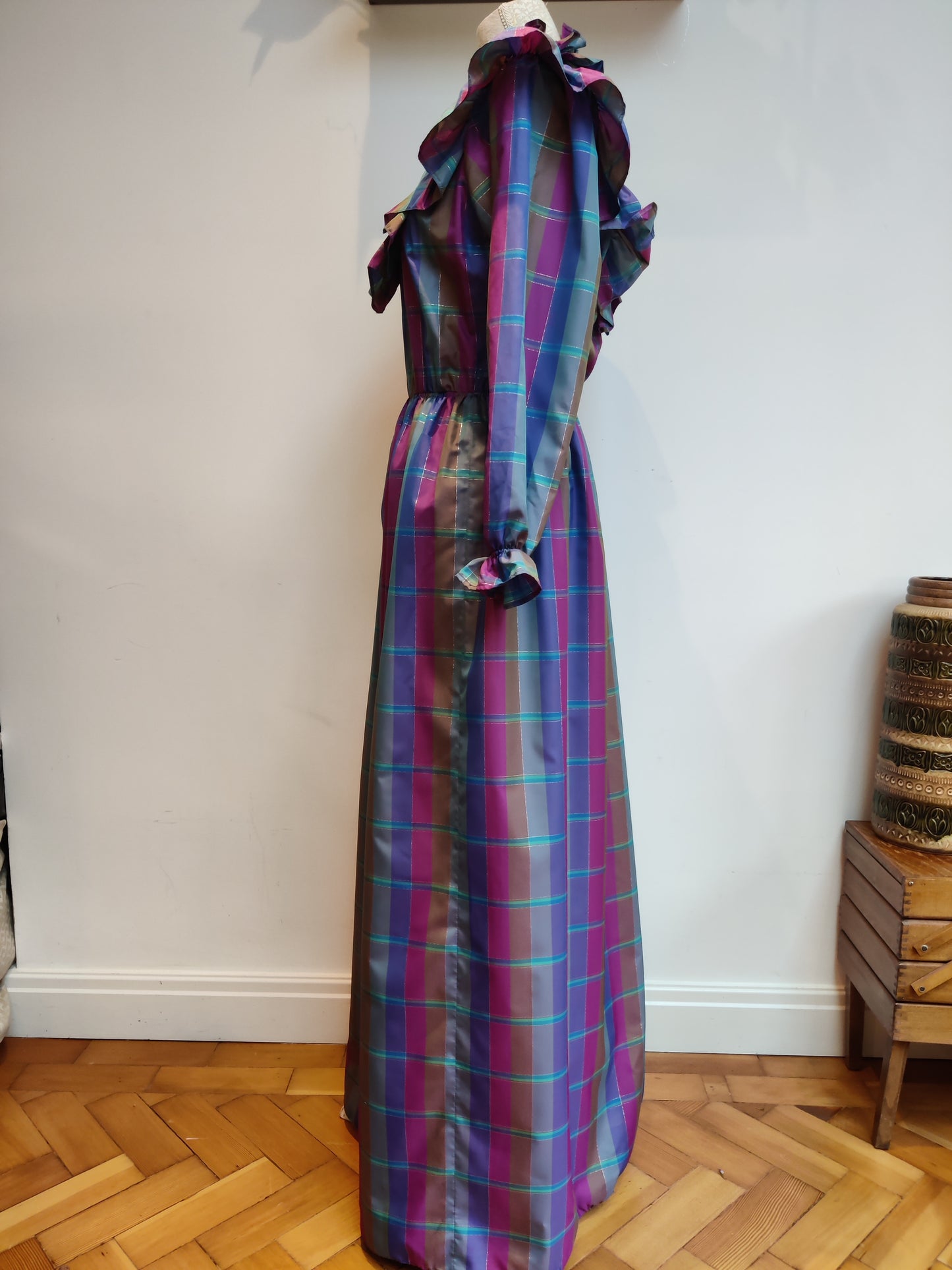 Colourful maxi dress 1970s