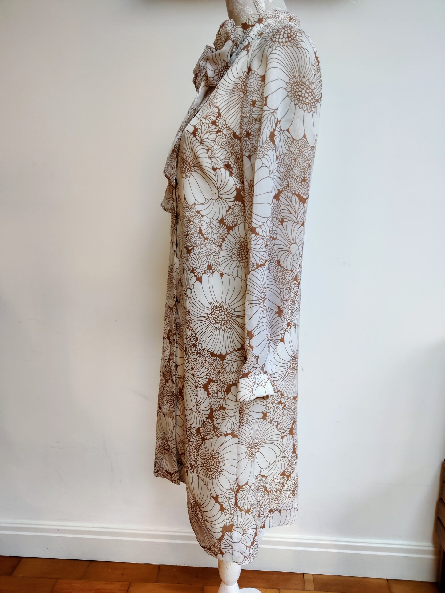 Long sleeved 60s floral dress size 10