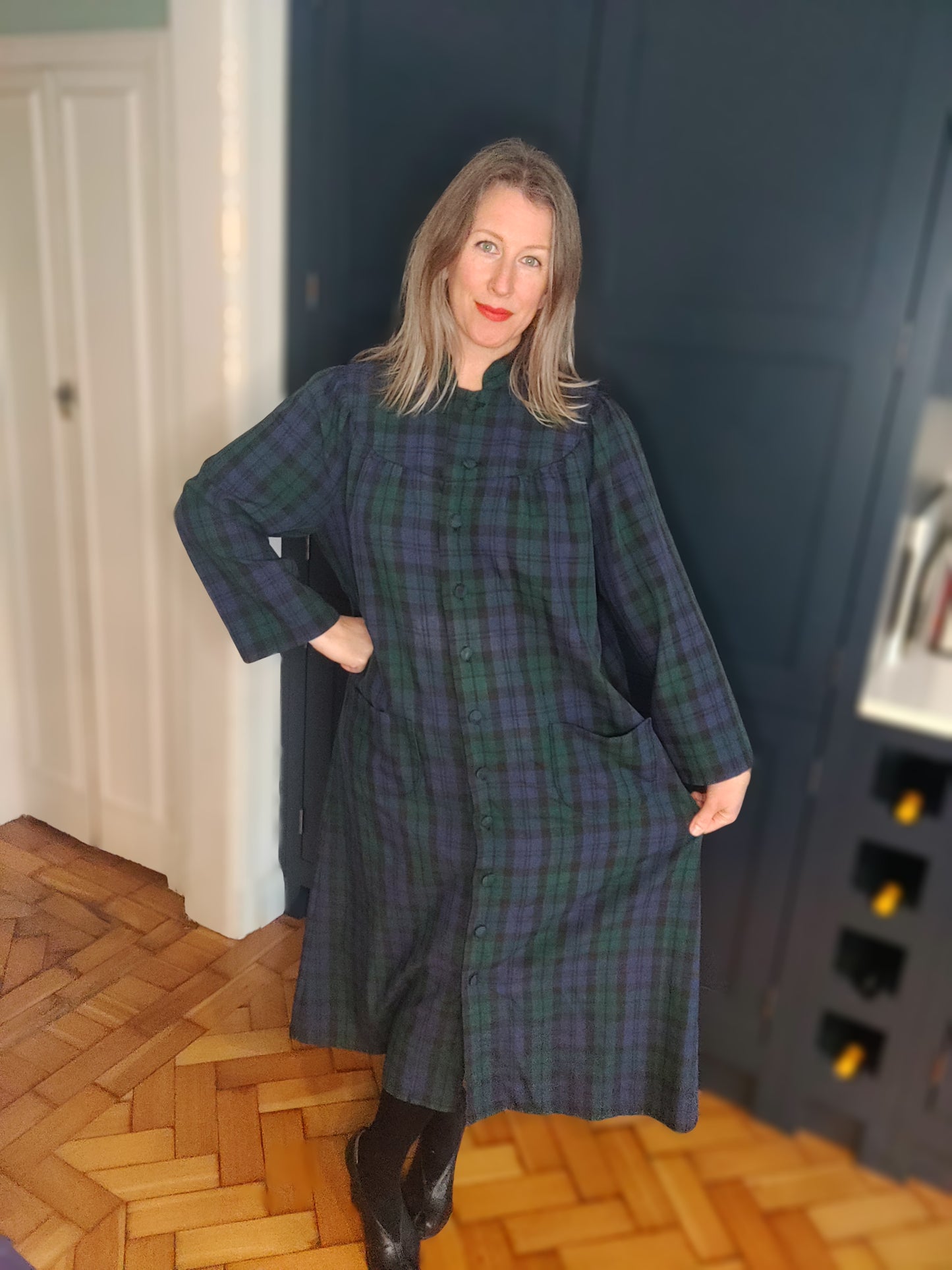 Incredible 80s Laura Ashley style green and blue tartan midi dress. Size 18-20.