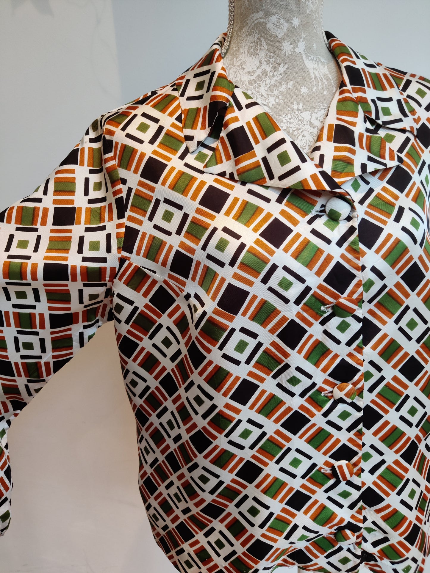 70s open collar retro shirt size 18