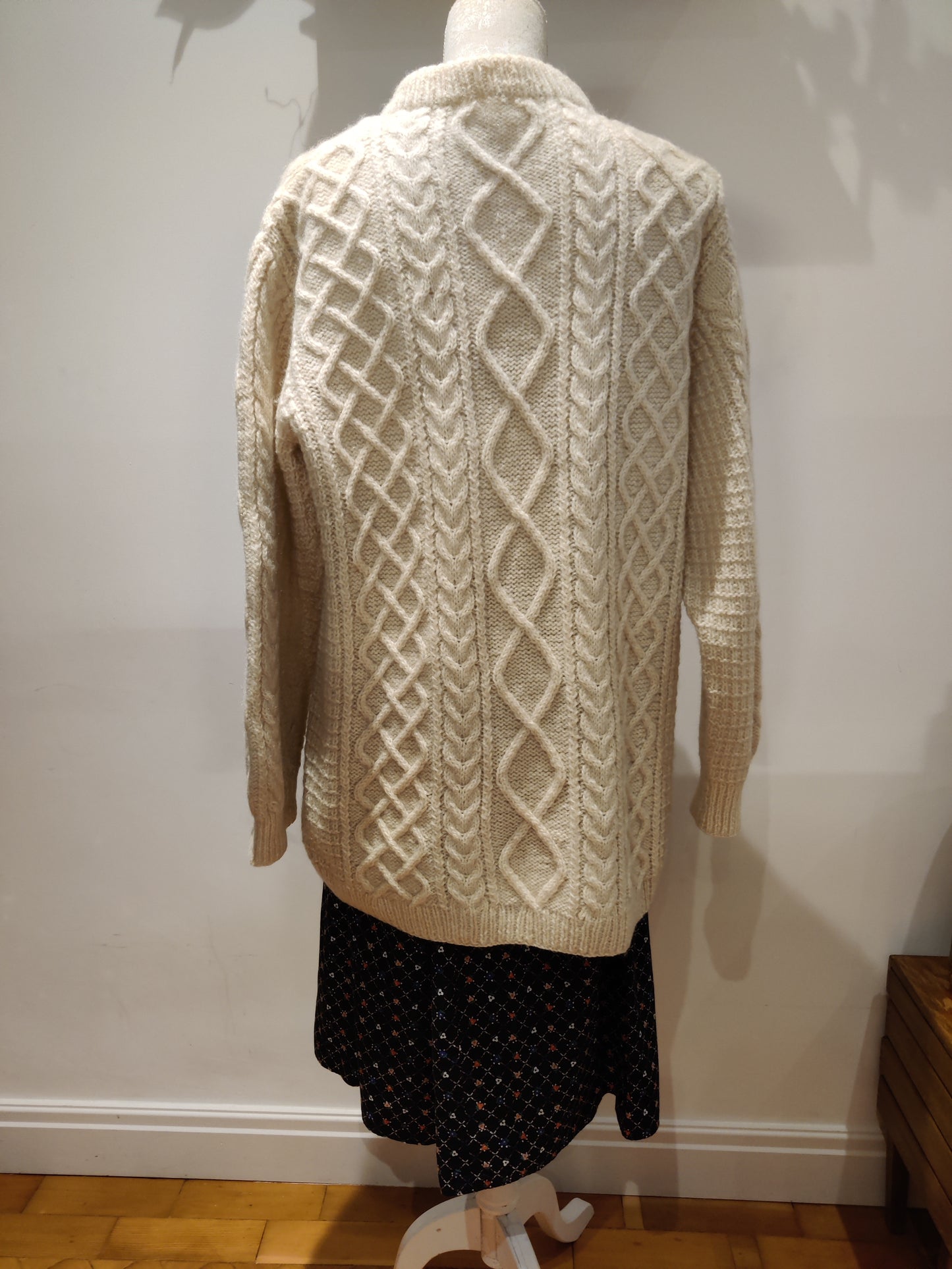 Gorgeous vintage aran jumper plus size