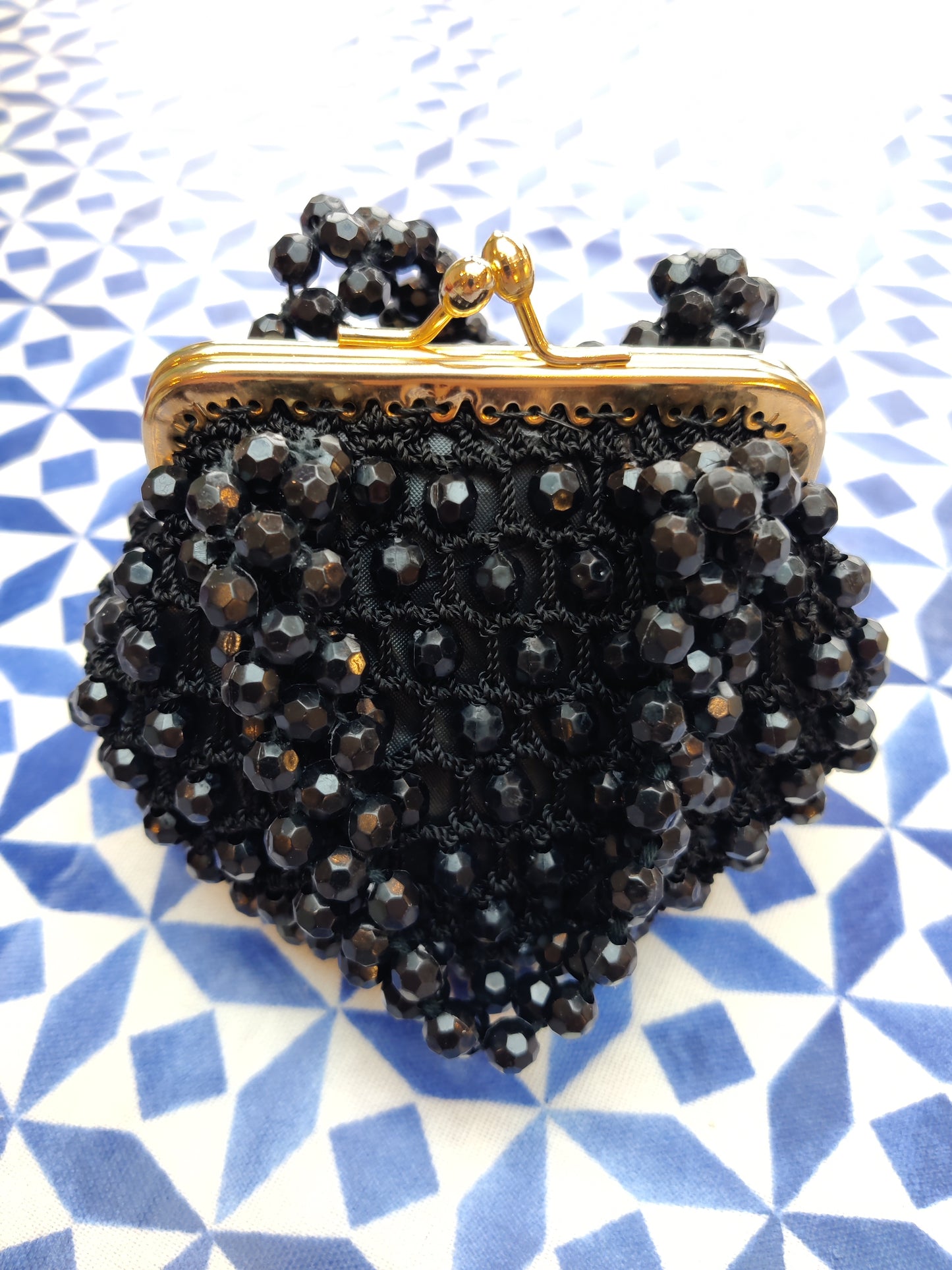 Black and gold 1960s beaded bag