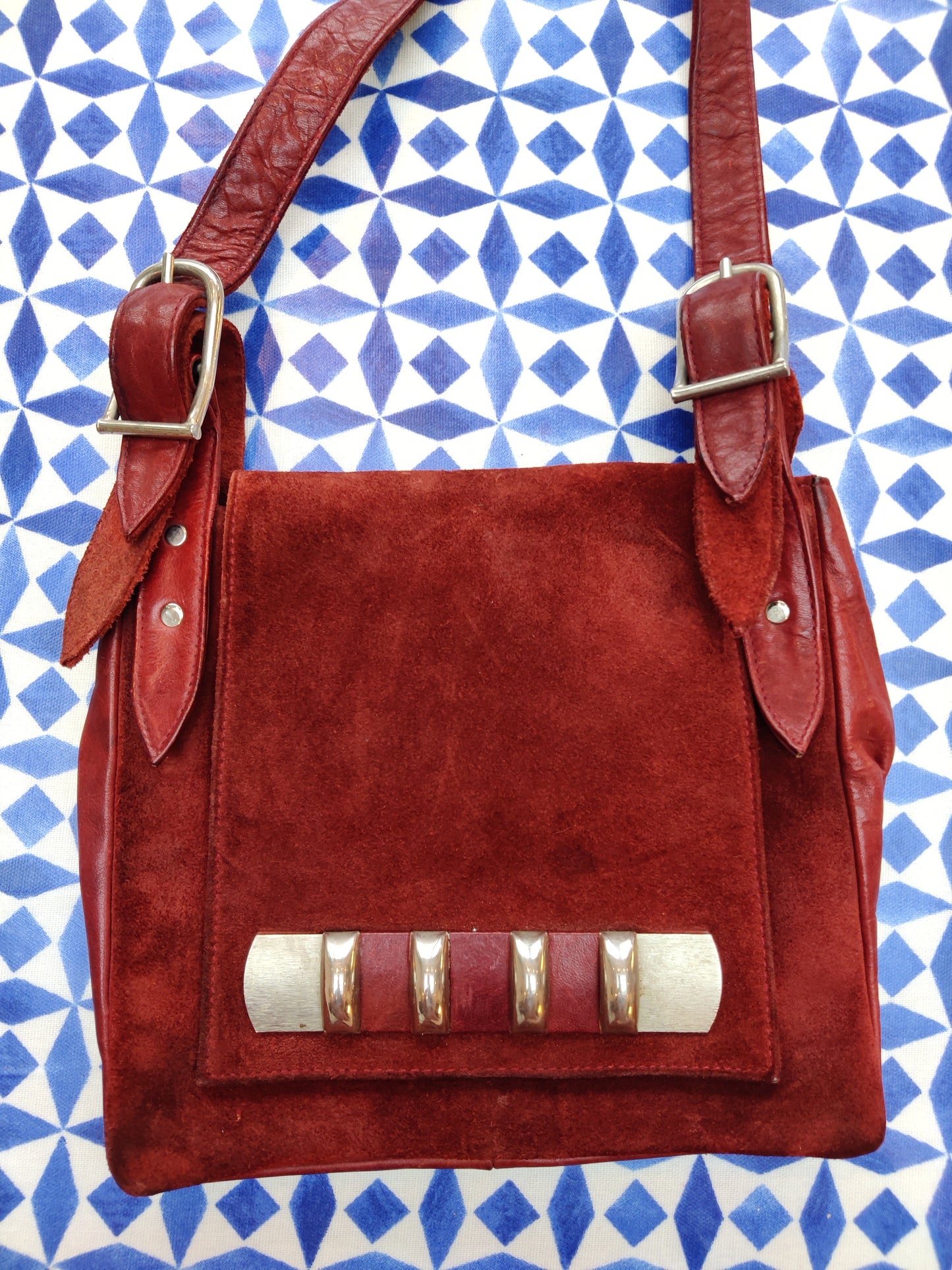 Vintage red and gold shoulder bag