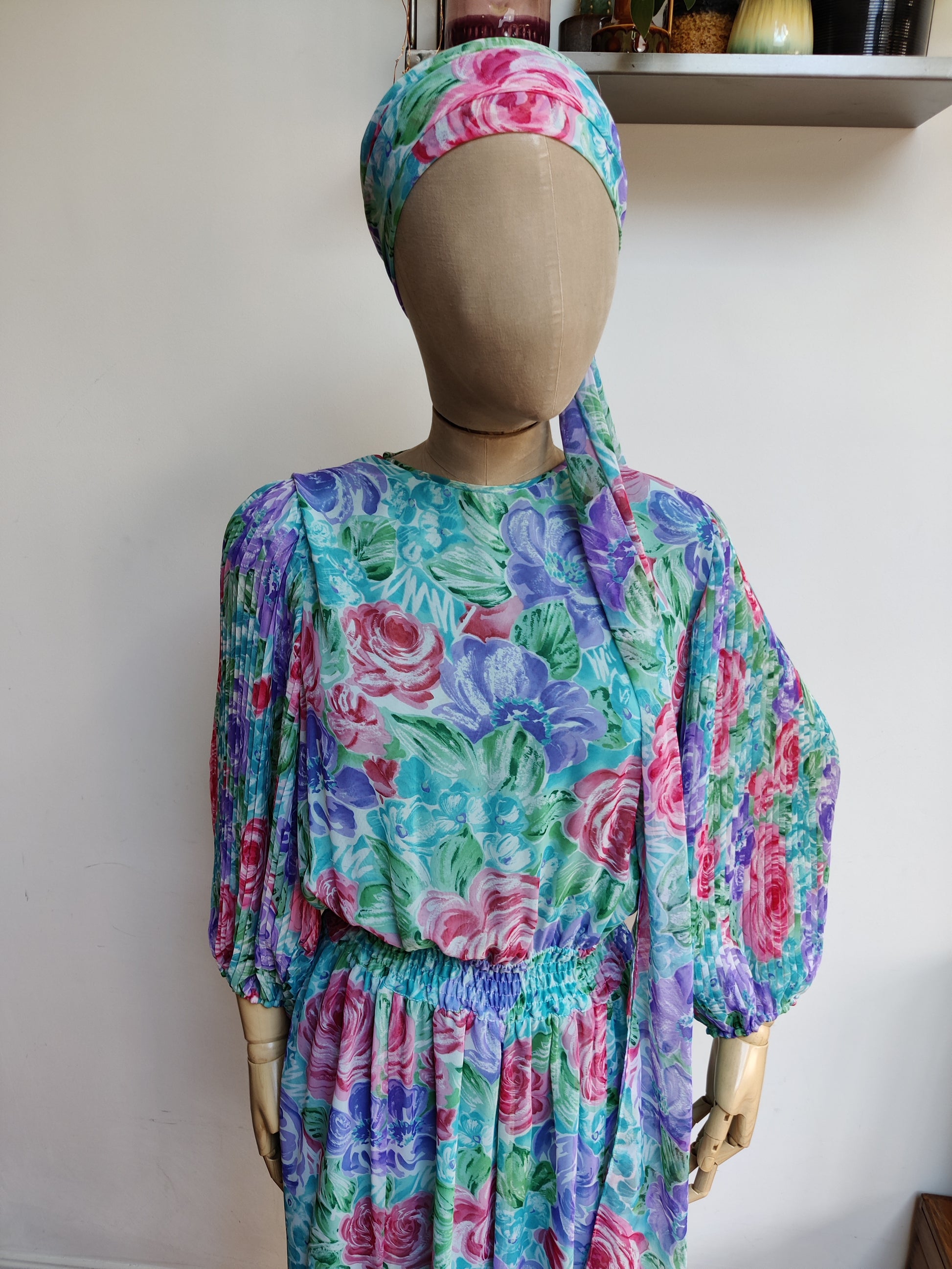 Pastel colour floral vintage midi dress with elasticated waist