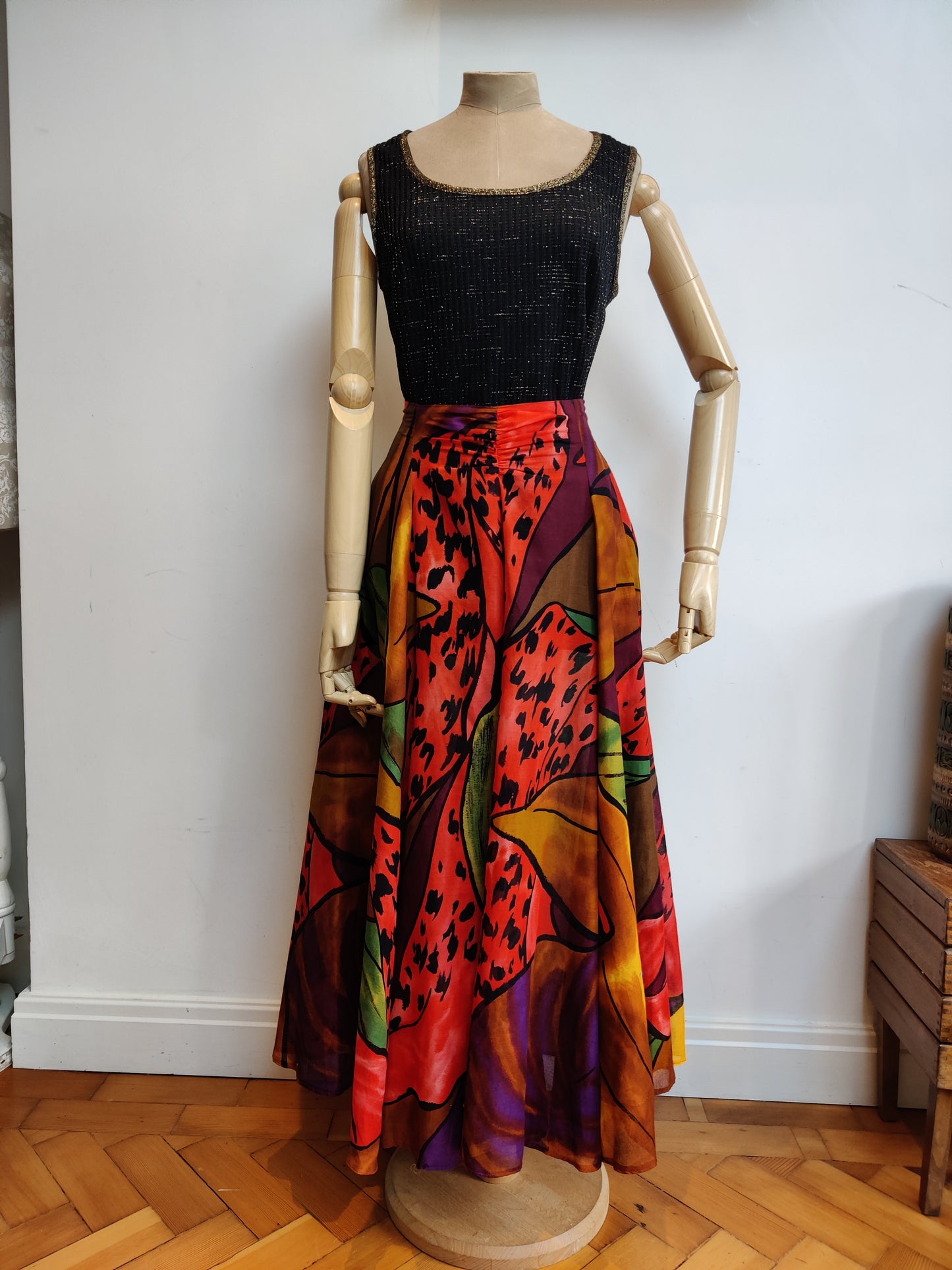 80s skirt with ruched waist