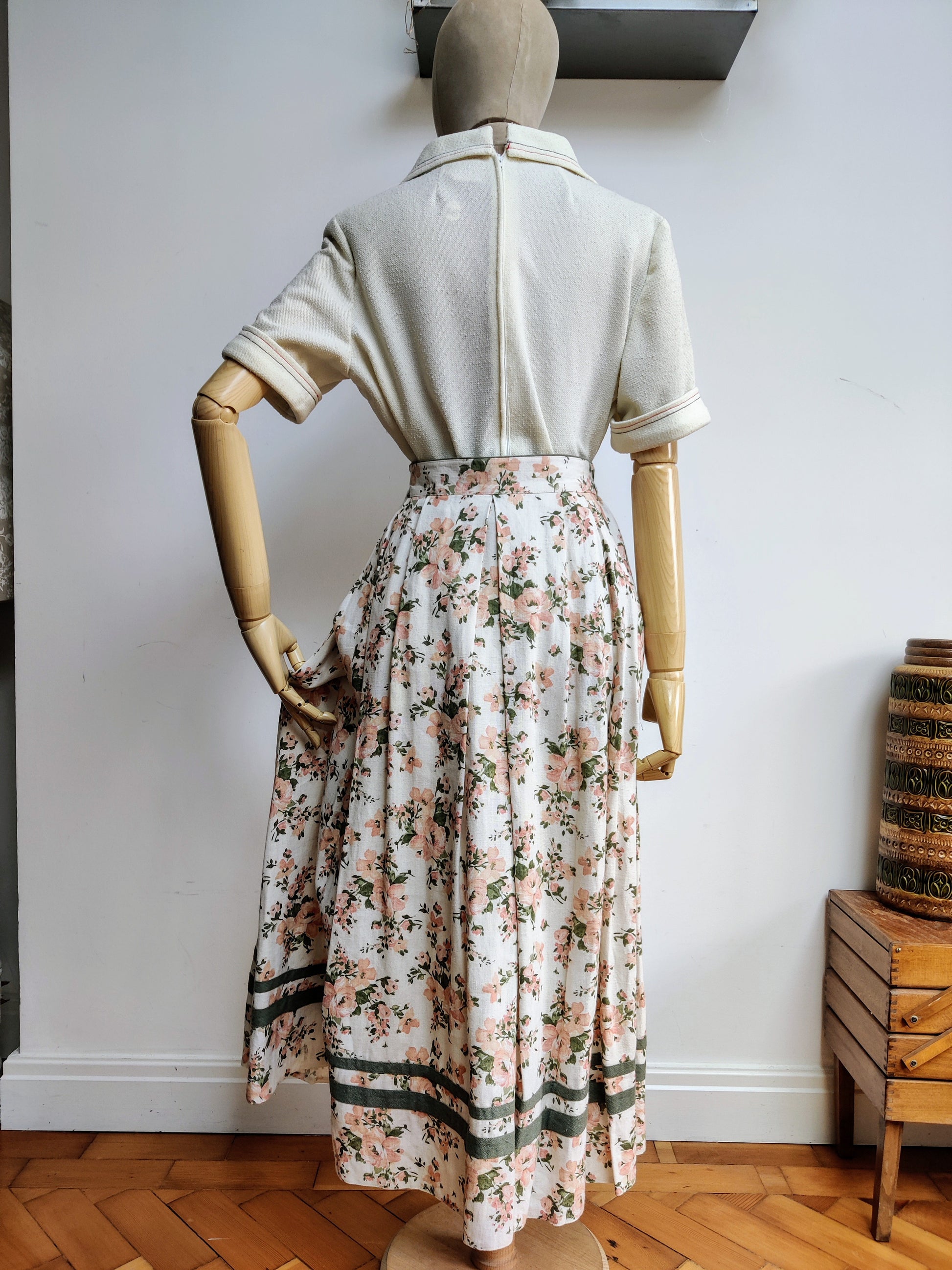 High waisted summer vintage midi skirt 14-16