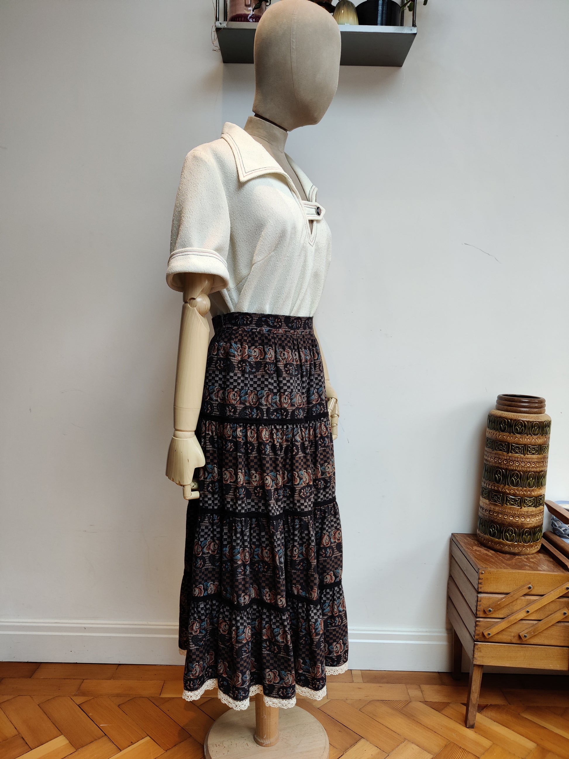 Black and brown vintage prairie skirt