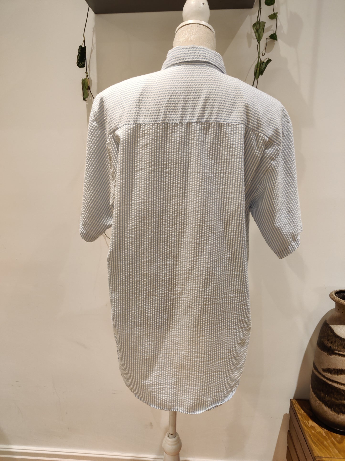 Gorgeous striped shirt. size 16