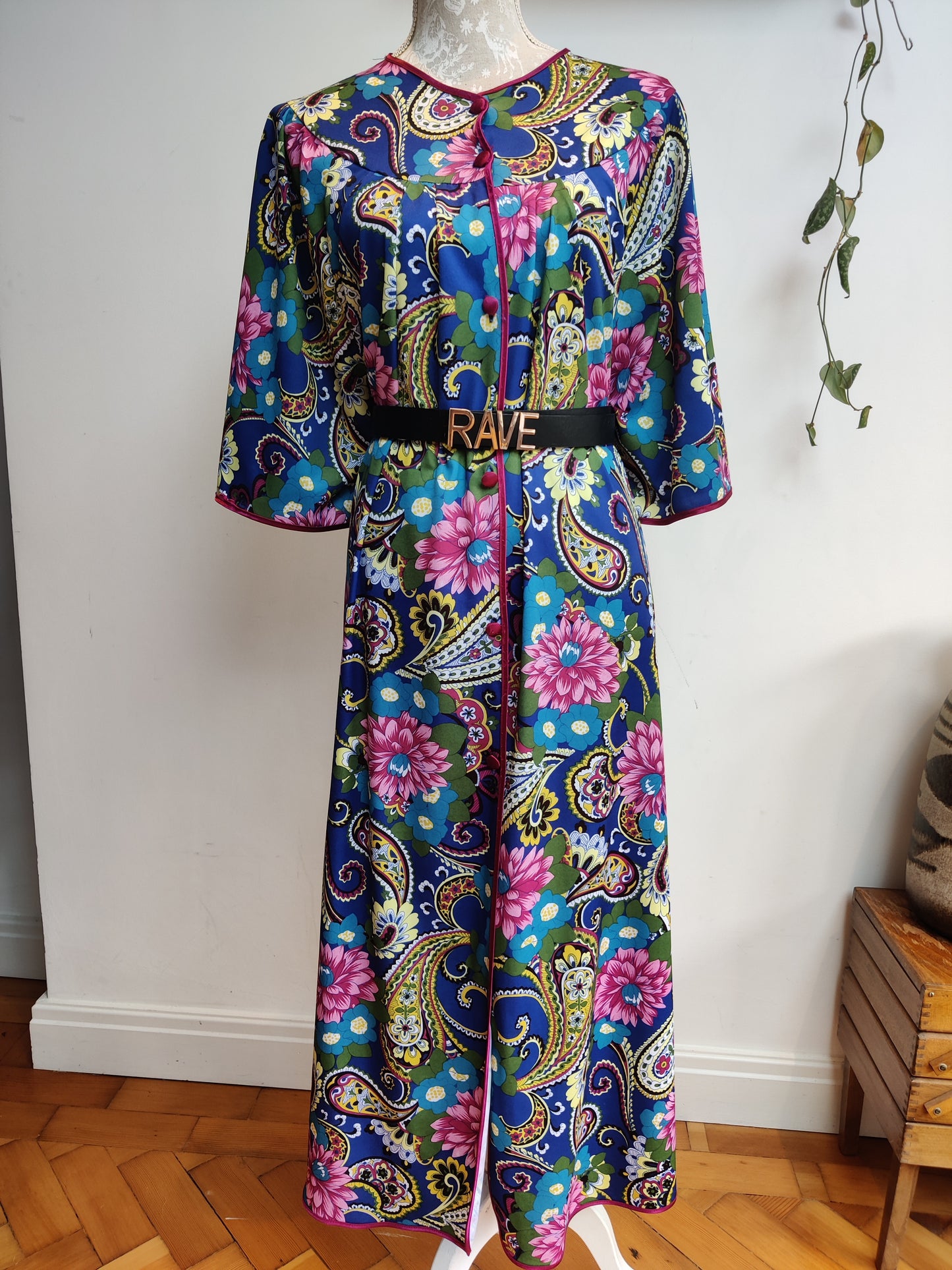This housecoat also looks fab with a belt (not included)
