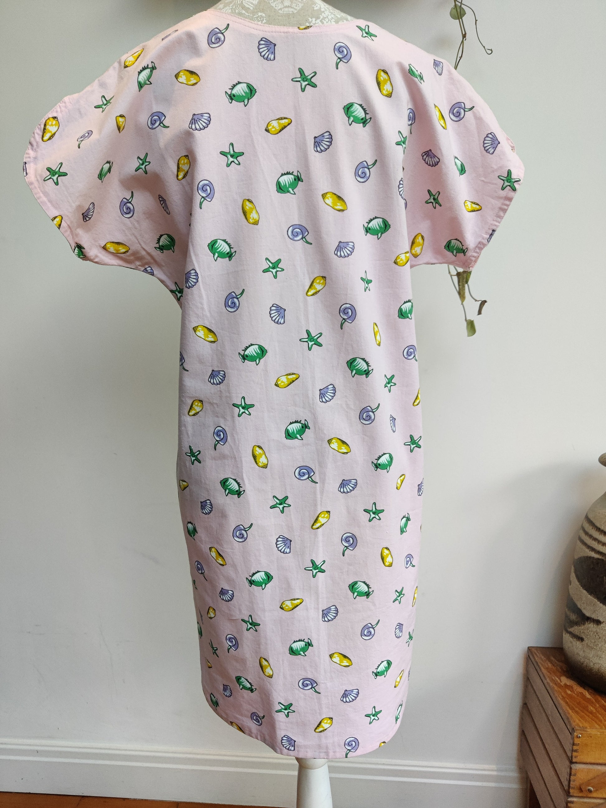 Vintage summer midi dress with cute sea print.