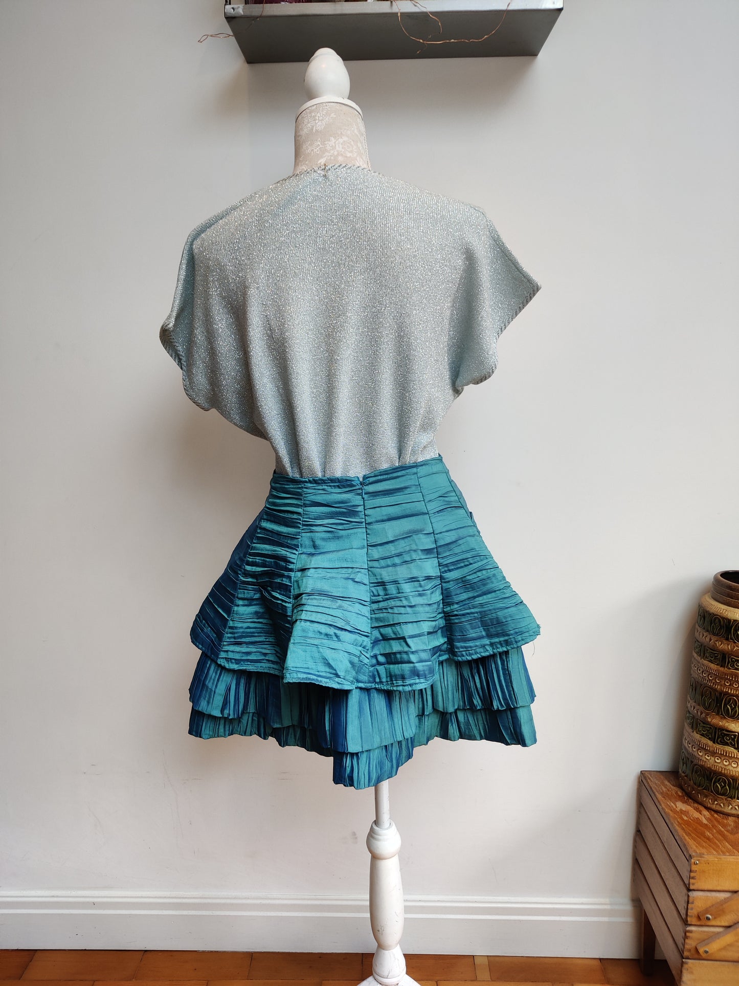 Statement mini skirt.