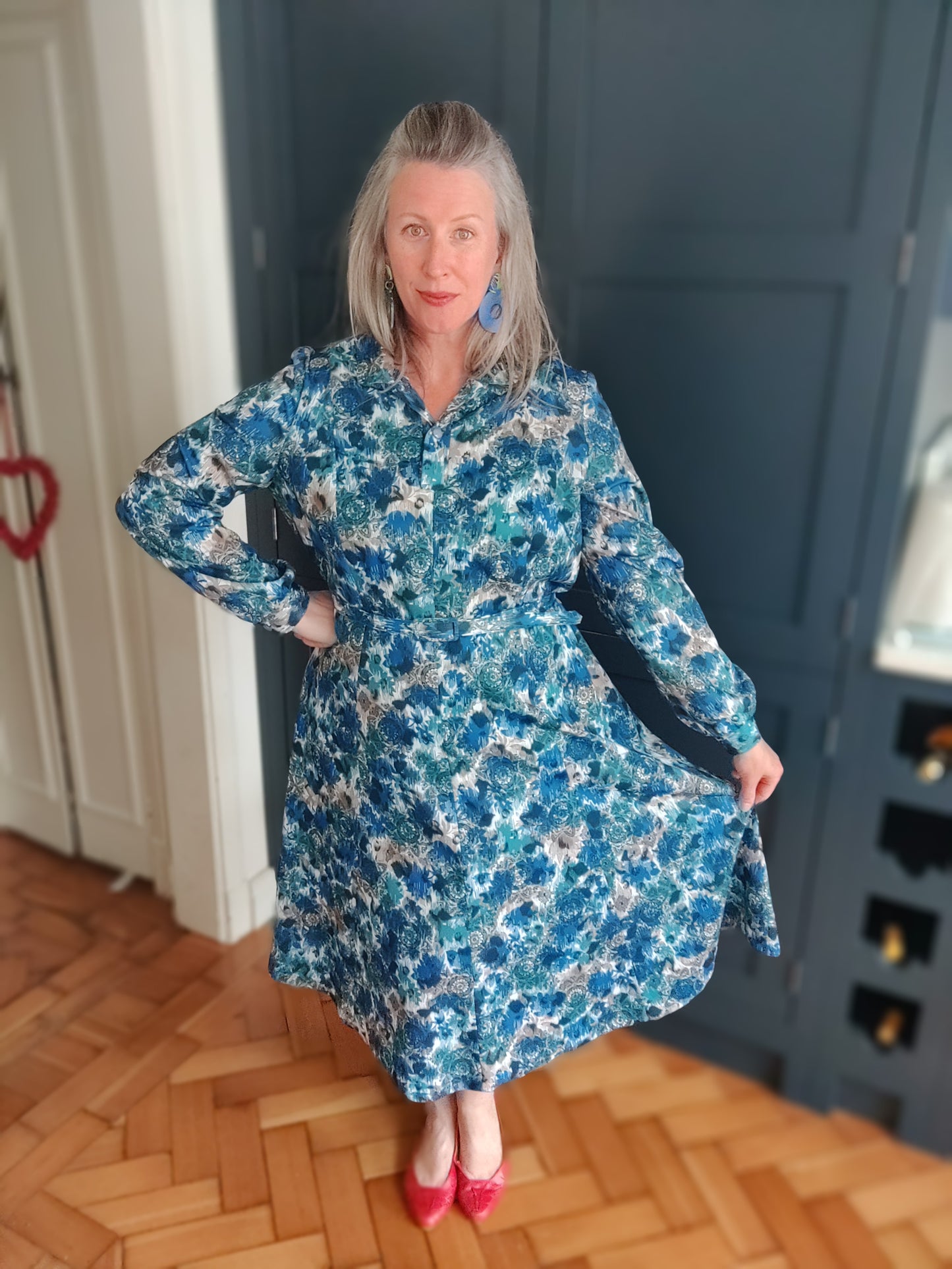 Blue plus size 70s dress.