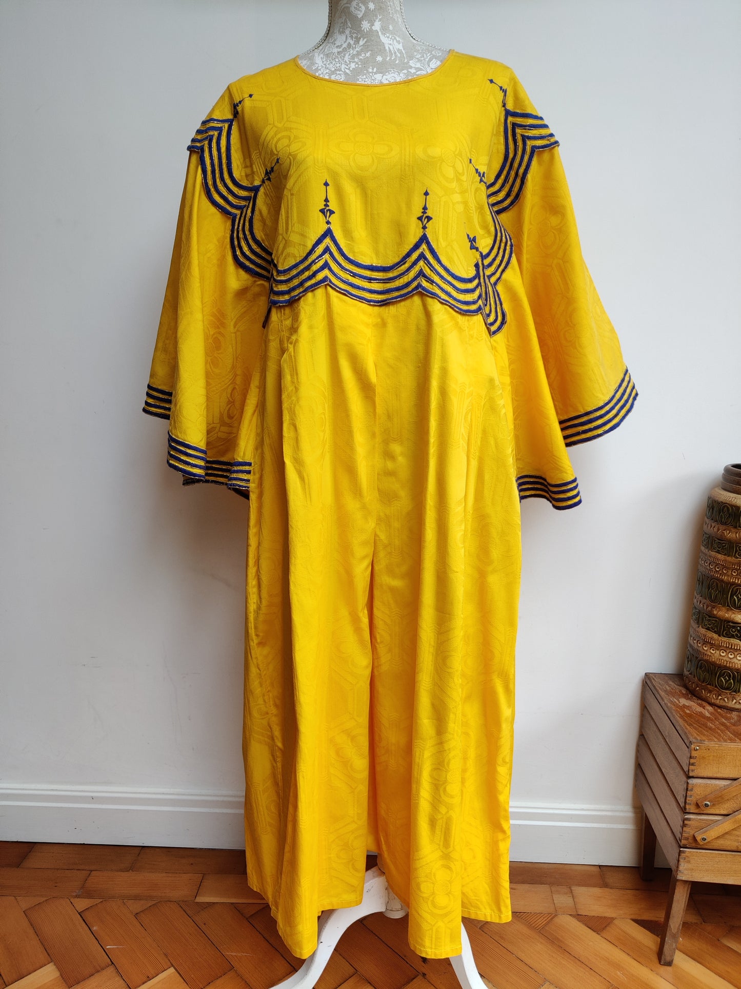 Batwing dress. stunning