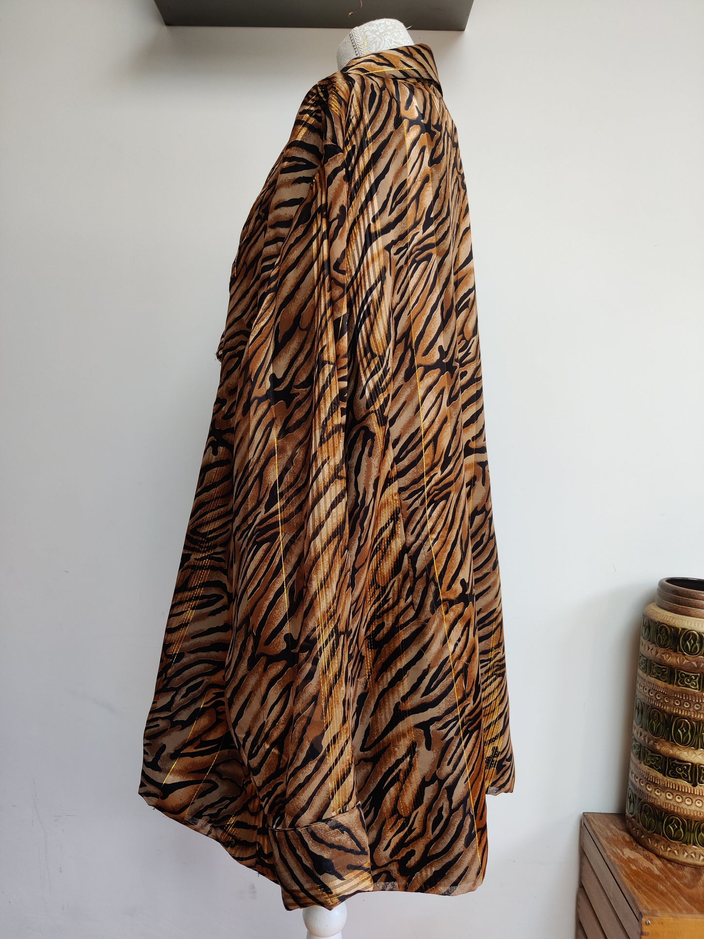 Animal print lightweight jacket.