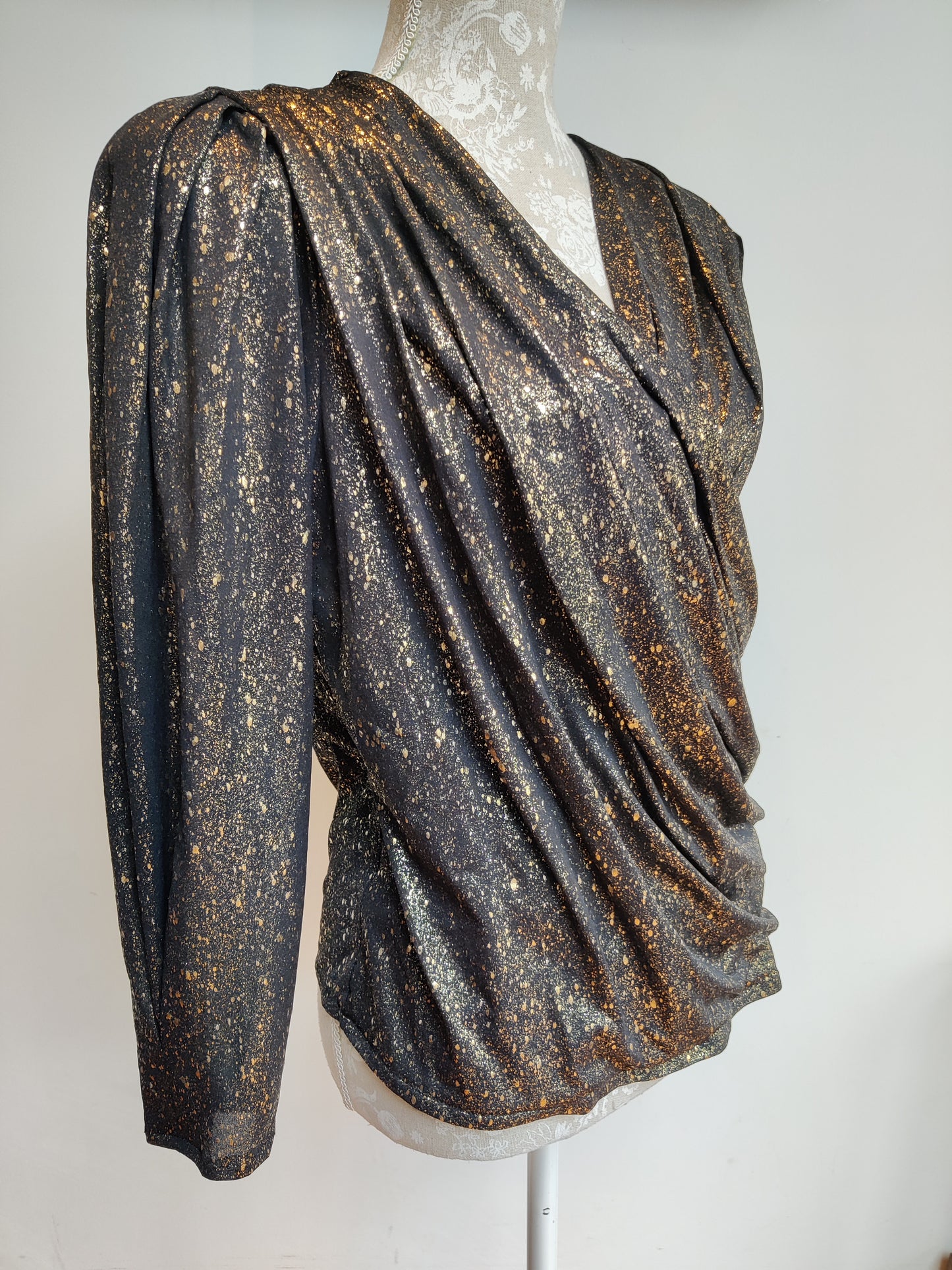Black and gold 80s long sleeve top
