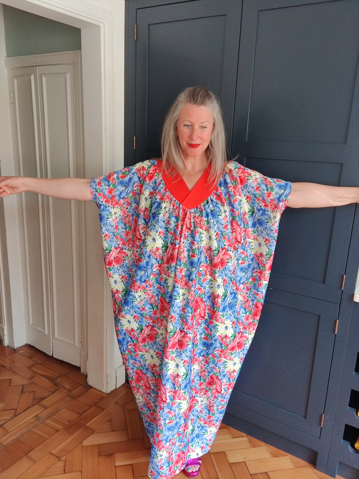 Incredible 80s floral kaftan dress