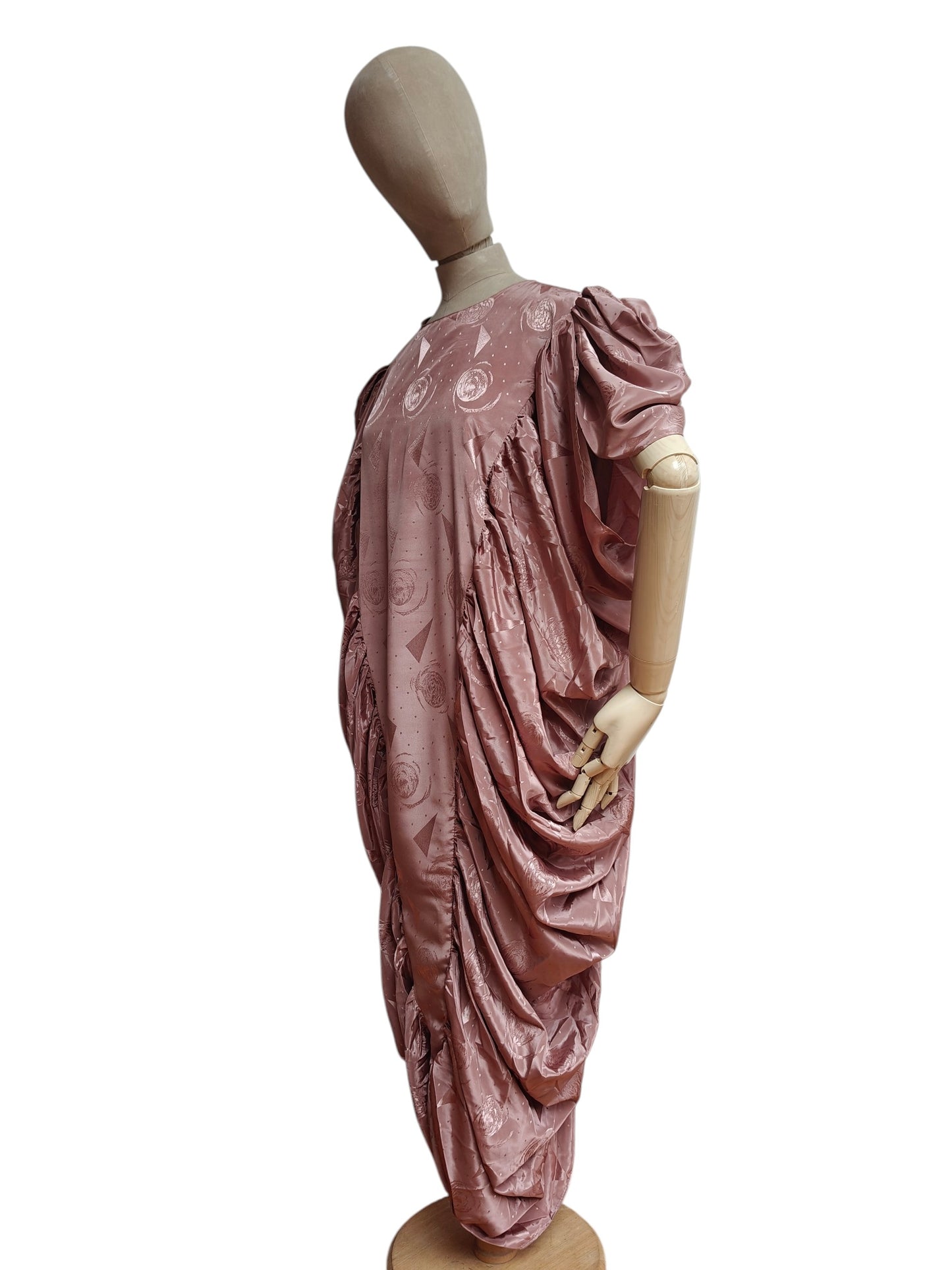 Ladies 80's dress in silky 80s fabric