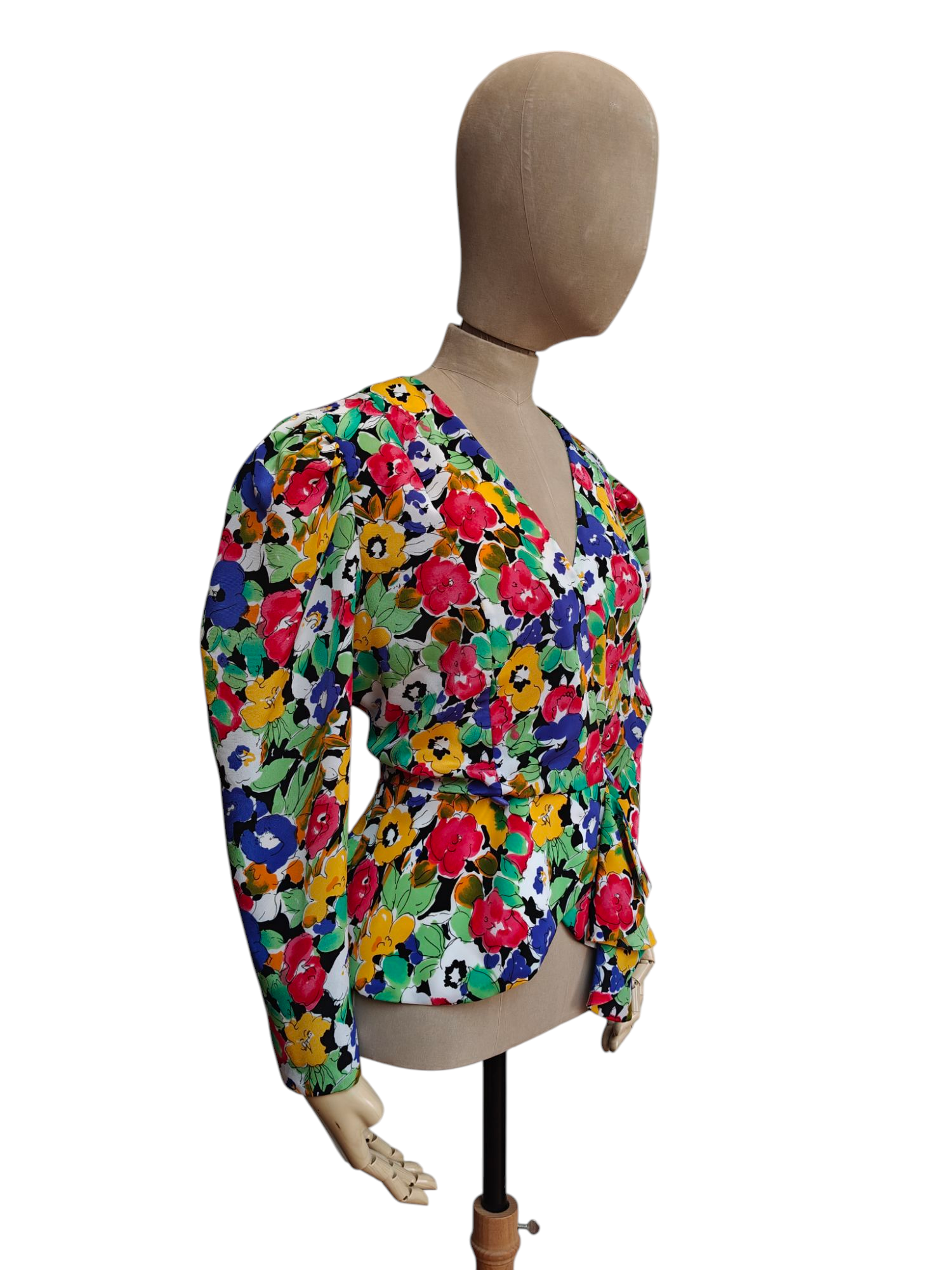 Ladies vintage blouse in bright summer print
