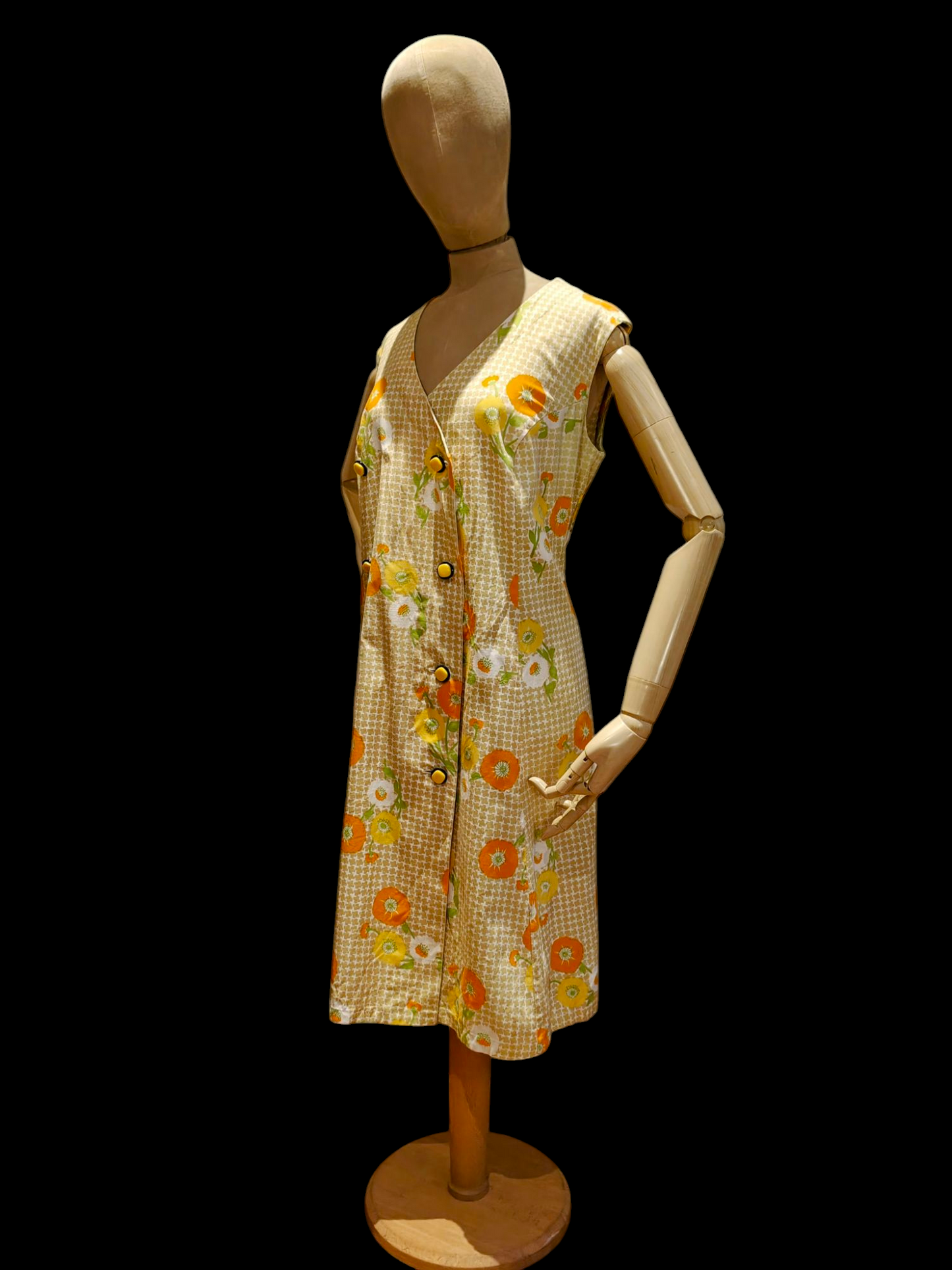 Mod summer dress in floral print. Size 16