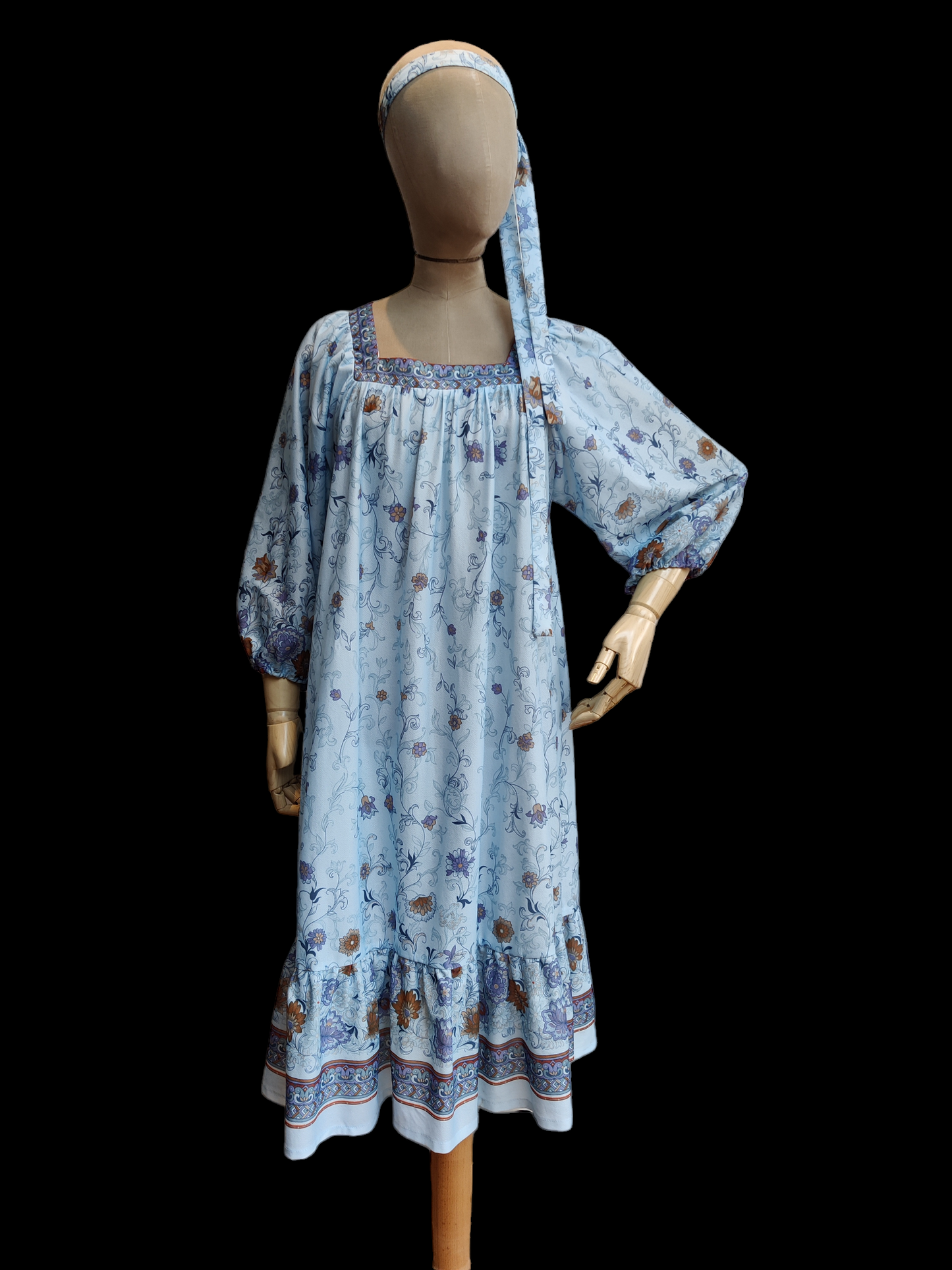 1970s blue boho summer dress. Size 10-14.