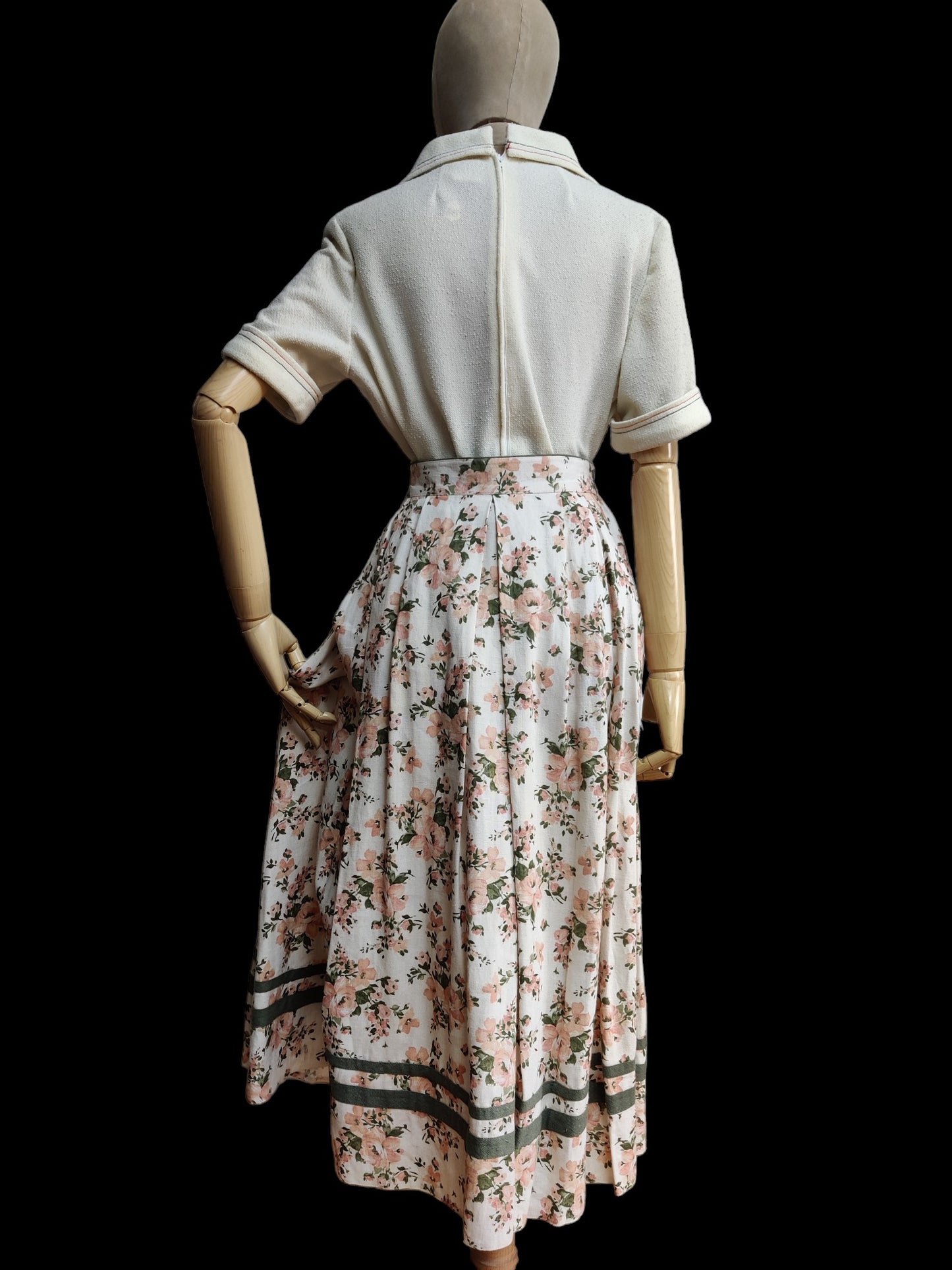 Linen blend vintage skirt size 14-16