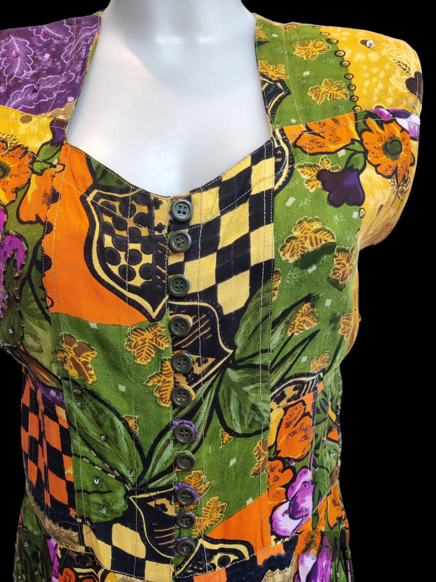 Lovely colourful 80's playsuit with sweetheart neckline. 14