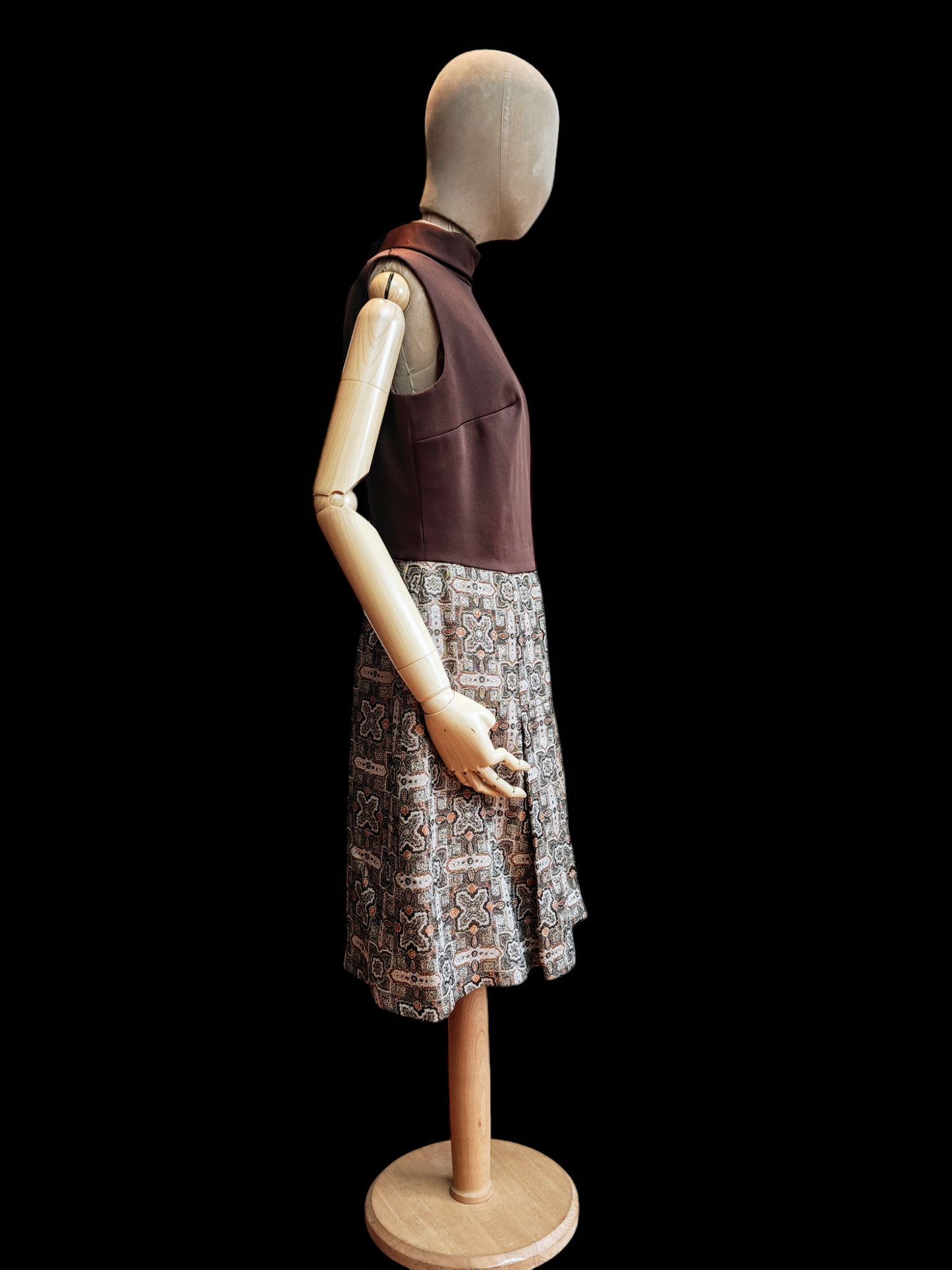 Plus size vintage 1960s style