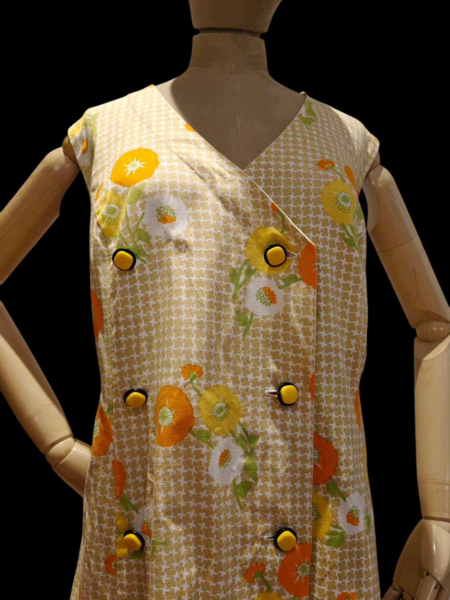 Pretty vintage fabric on summer dress