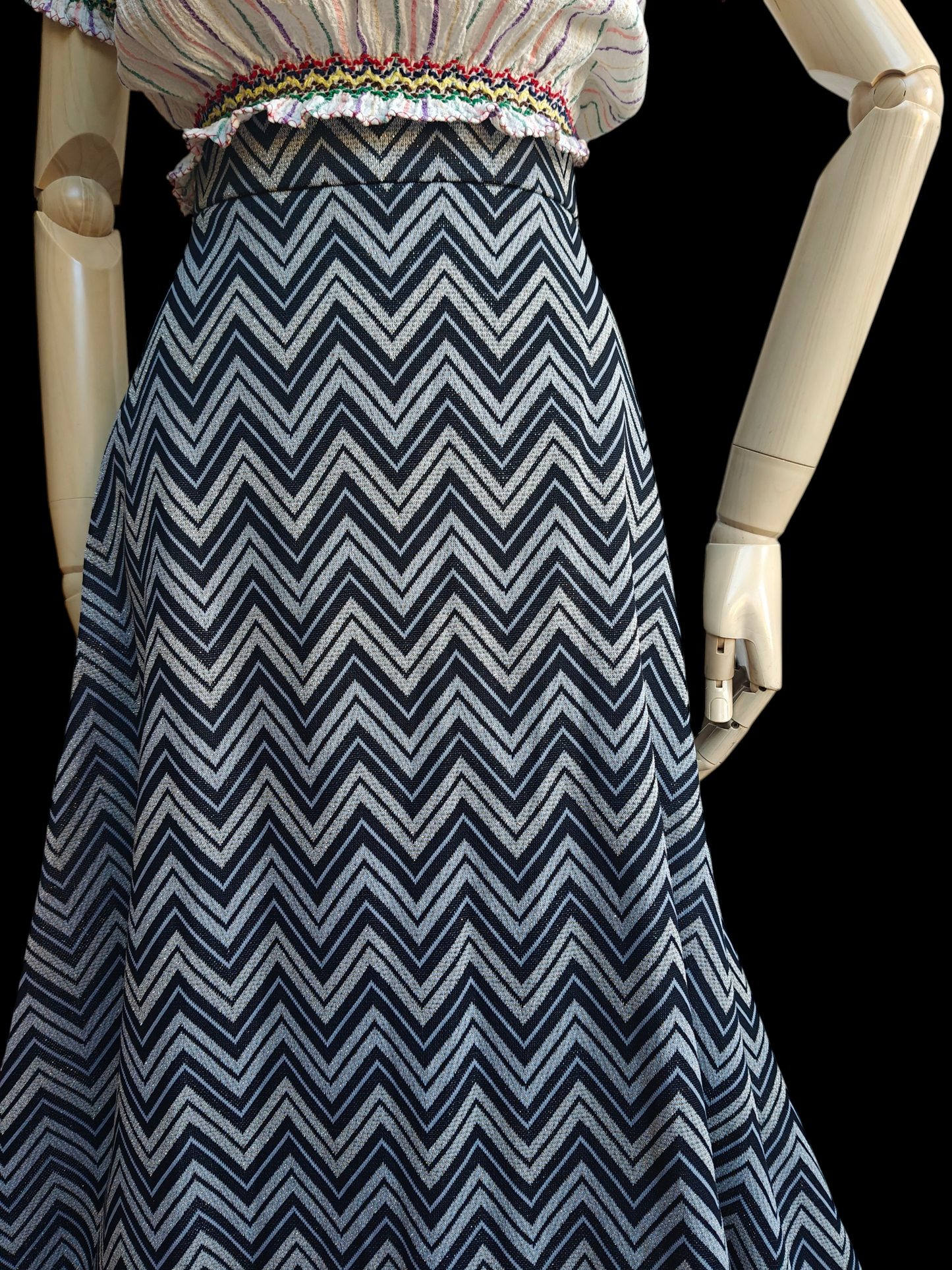 Seventies maxi skirt in lurex chevron design