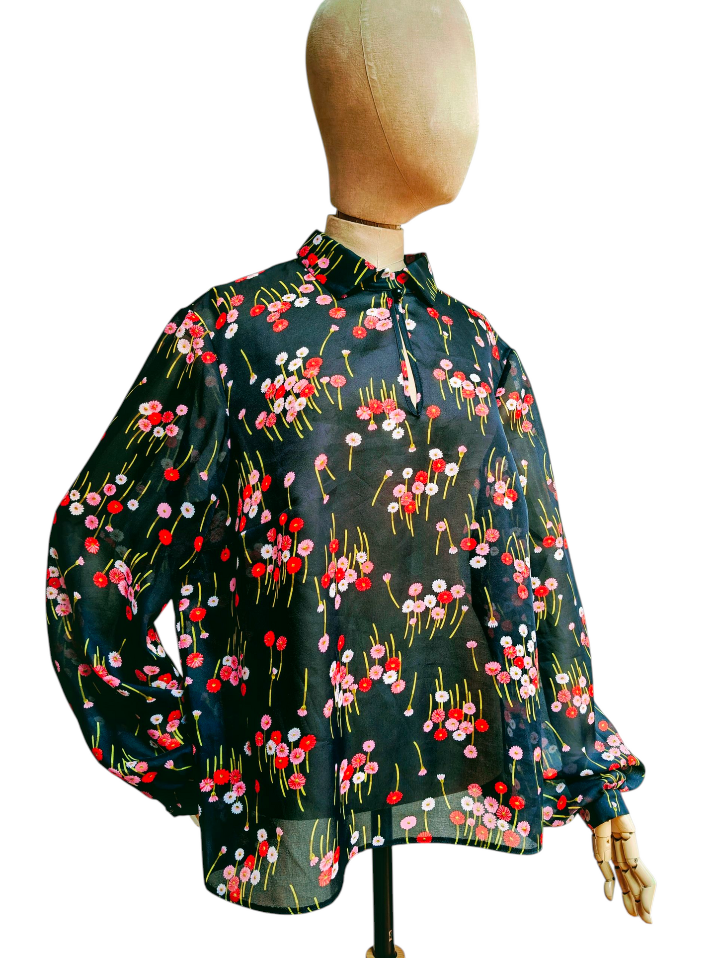 Vintage daisy print top in black and pink